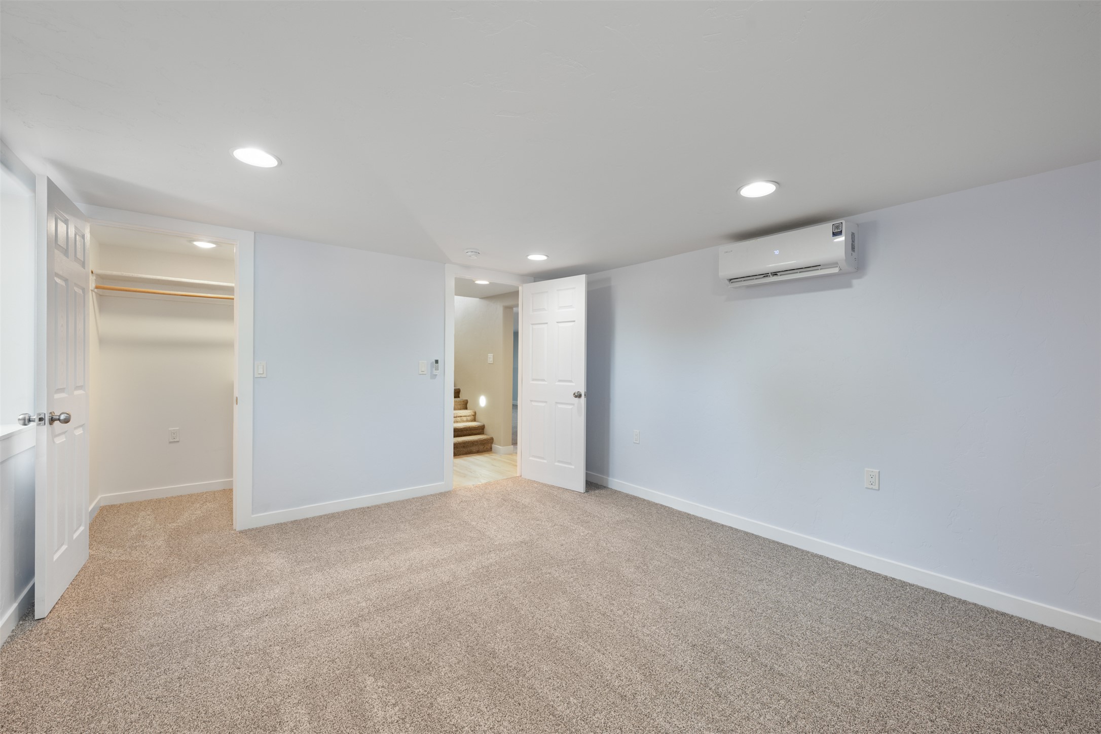 411 W 7th Street Property Photo 34