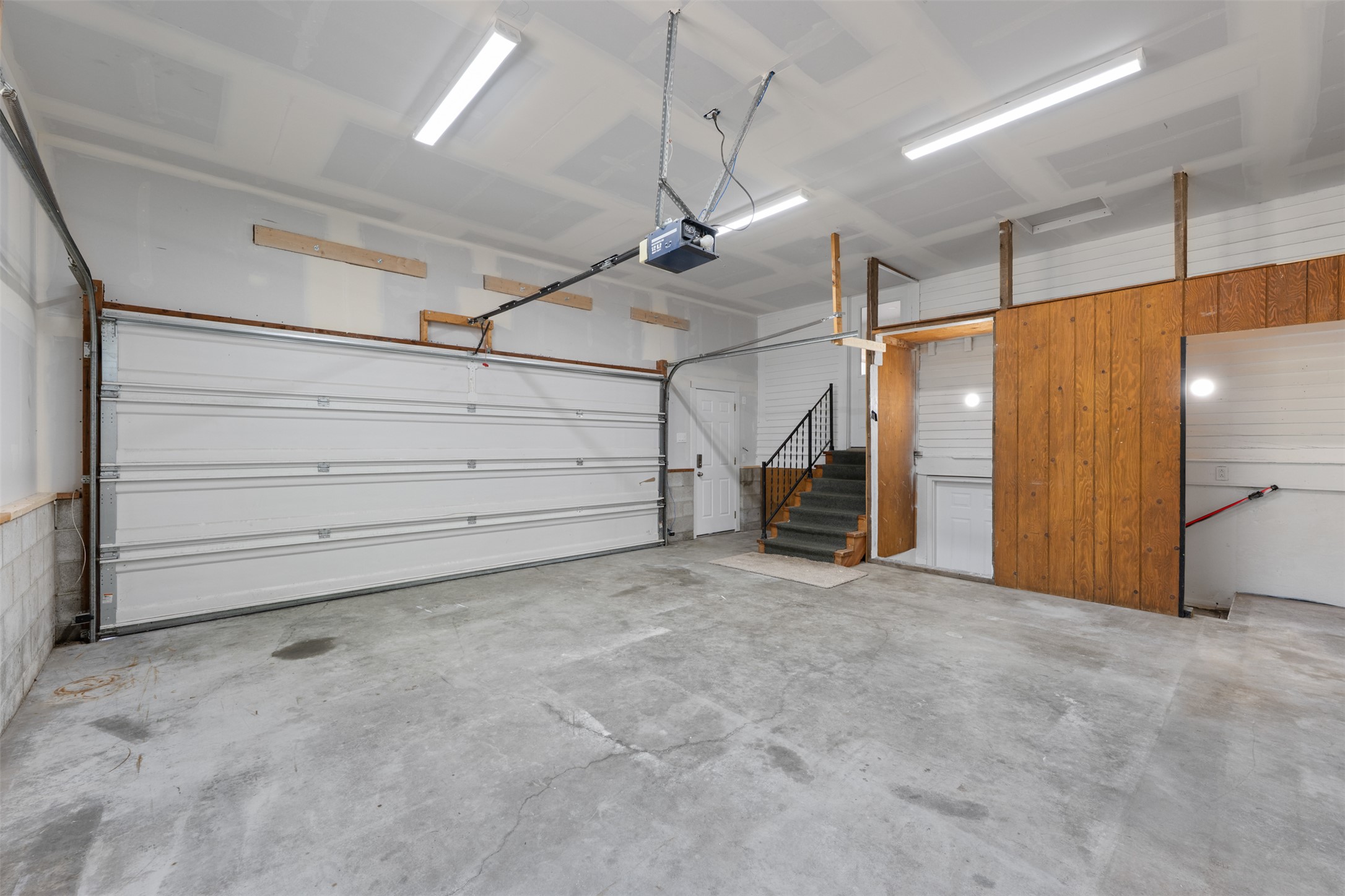 411 W 7th Street Property Photo 45