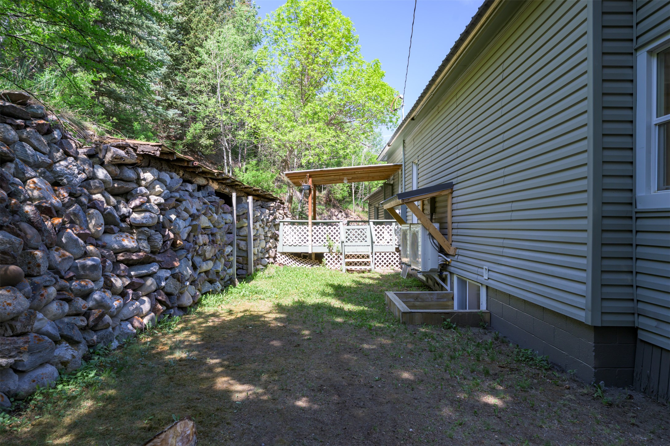 411 W 7th Street Property Photo 48