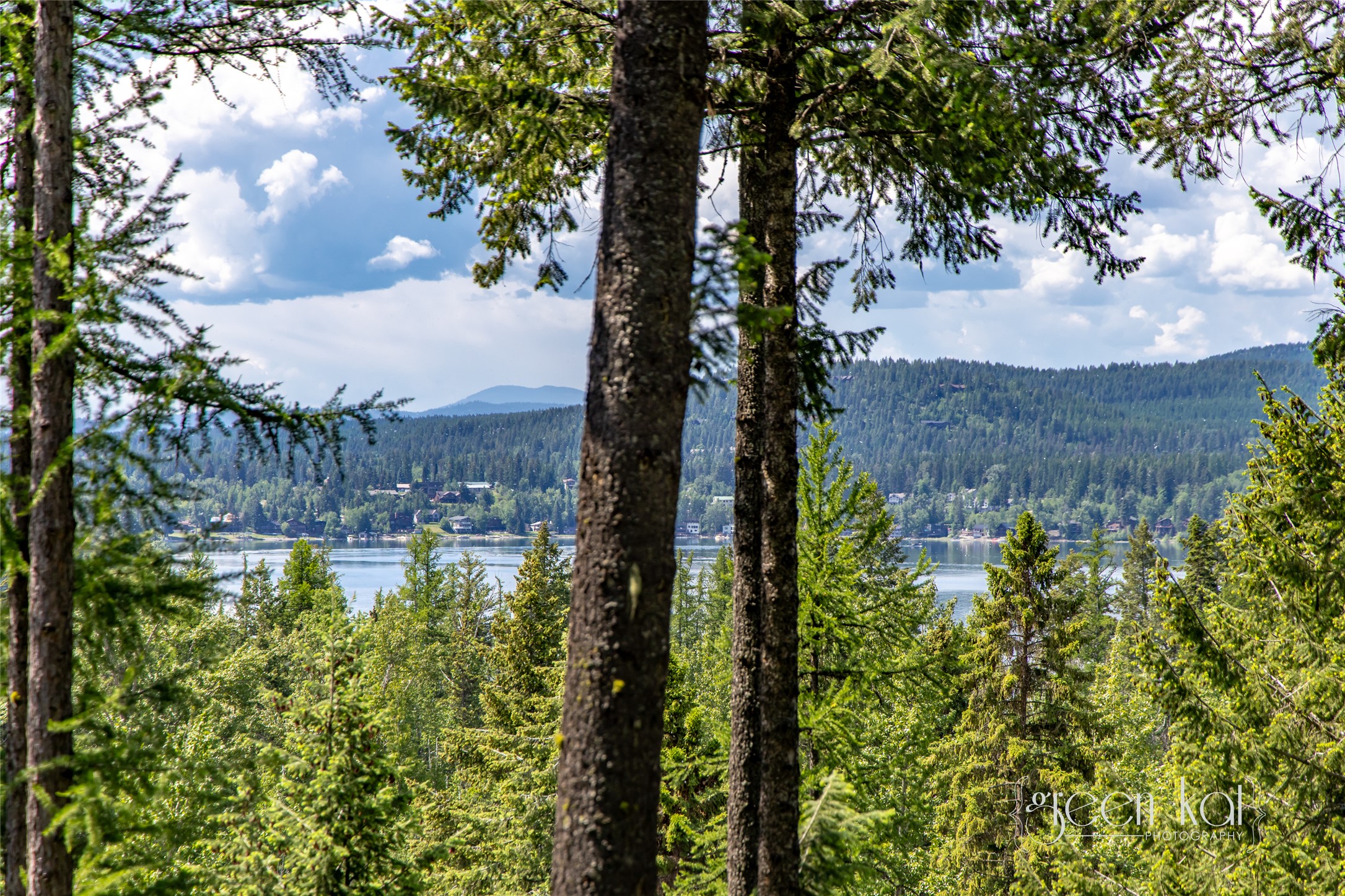 1939 Suncrest Drive Property Photo 2