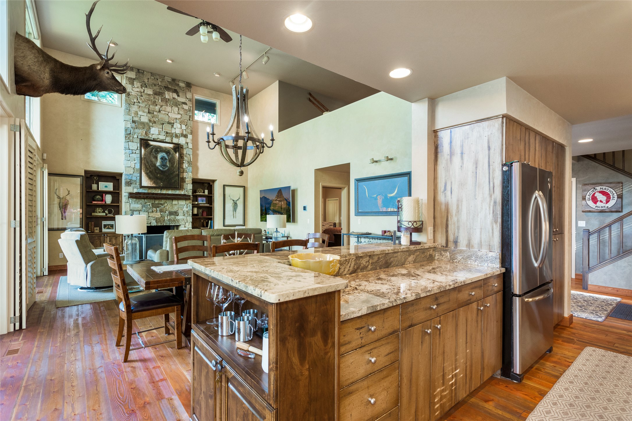 1939 Suncrest Drive Property Photo 10