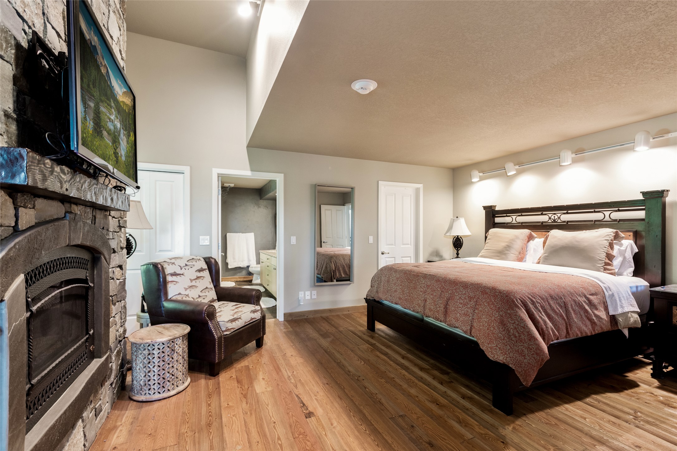 1939 Suncrest Drive Property Photo 18