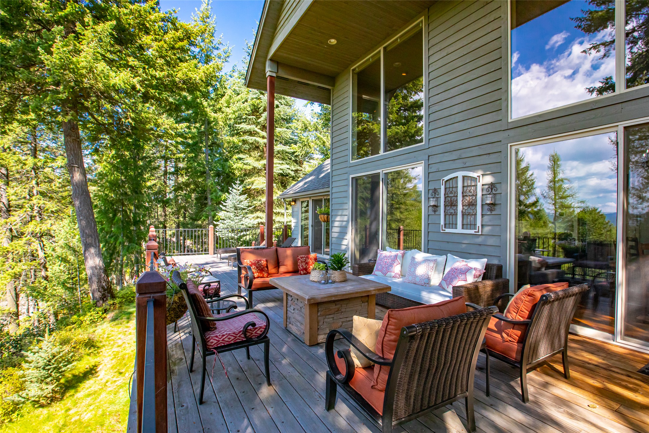 1939 Suncrest Drive Property Photo 42