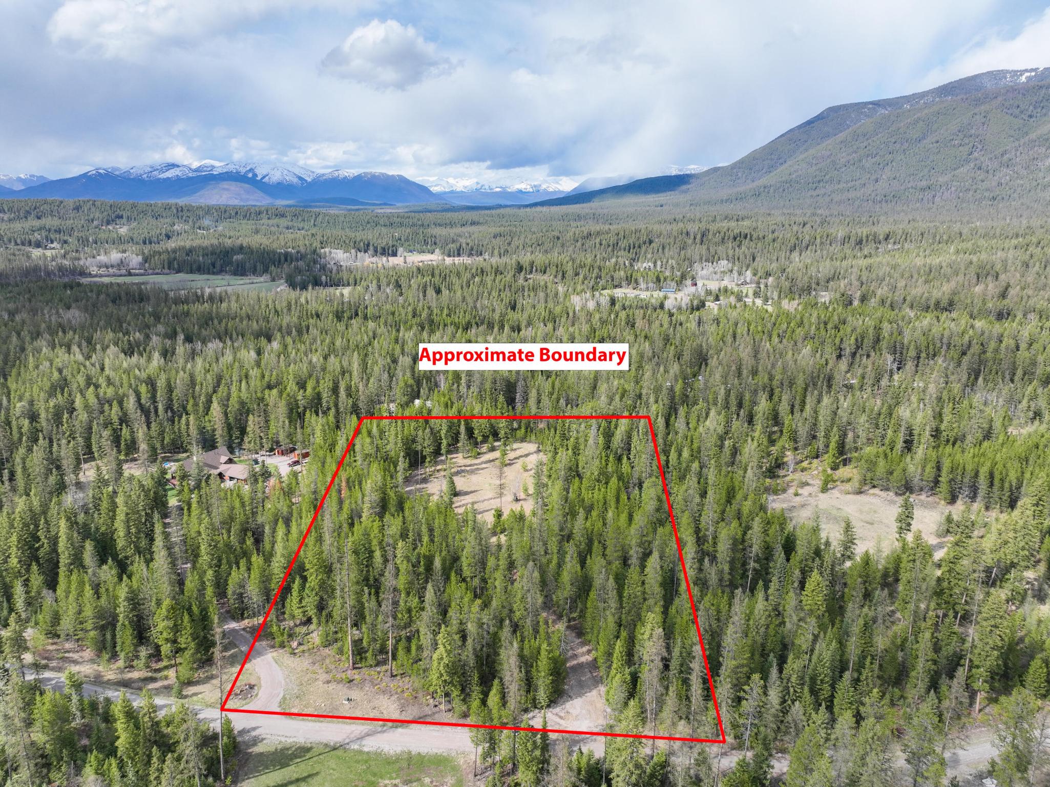 187 Glacier Hills Drive E Property Photo 14