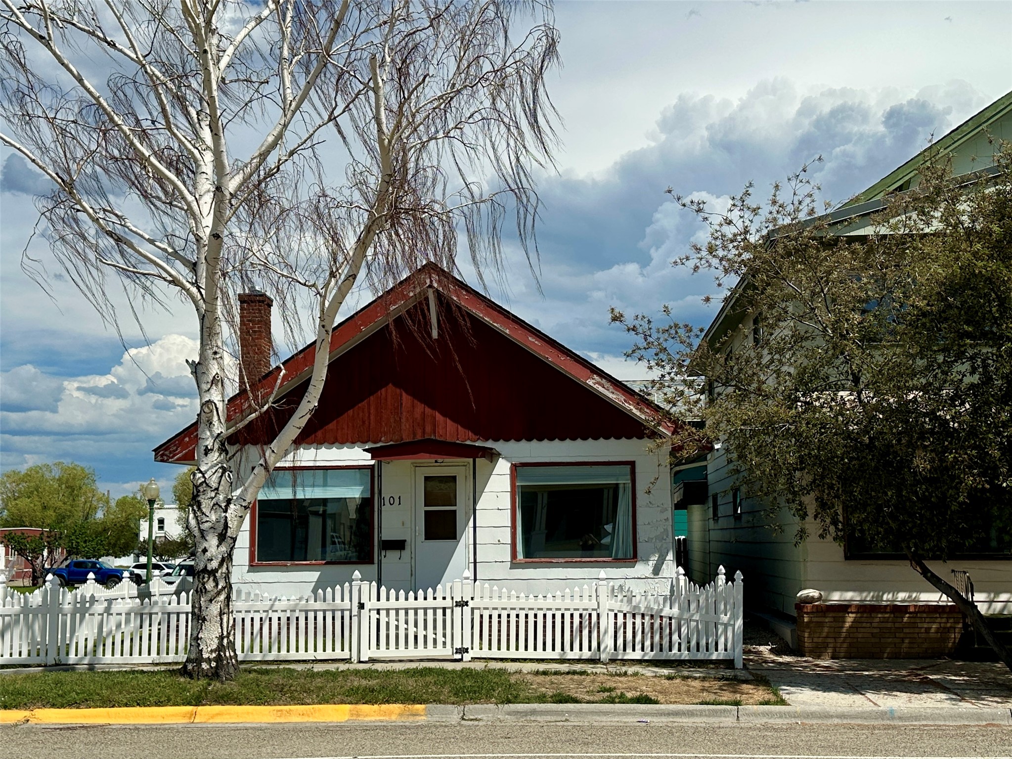 101 Elm Street Property Photo 1