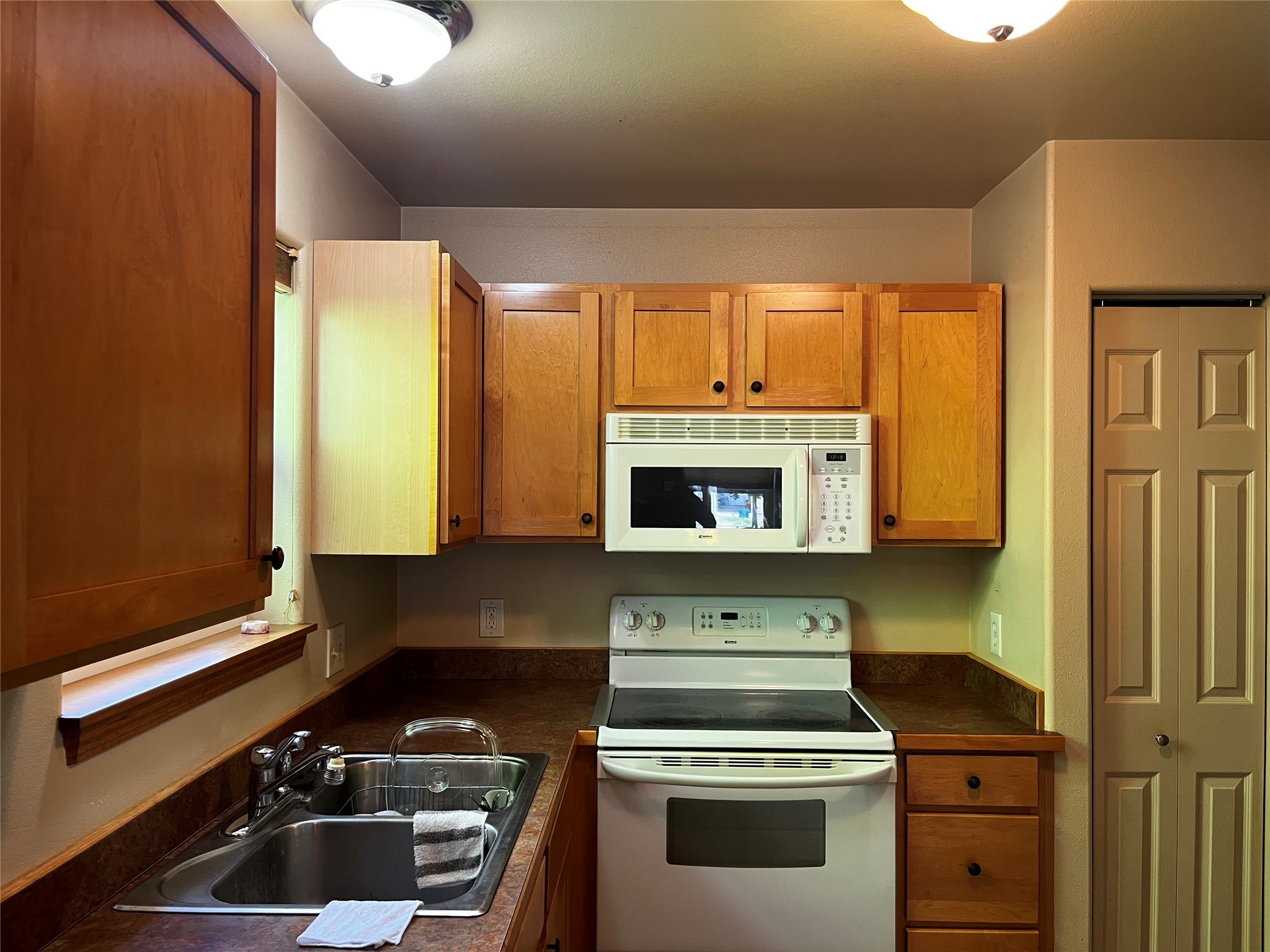 218 N Garfield Street Property Photo 11