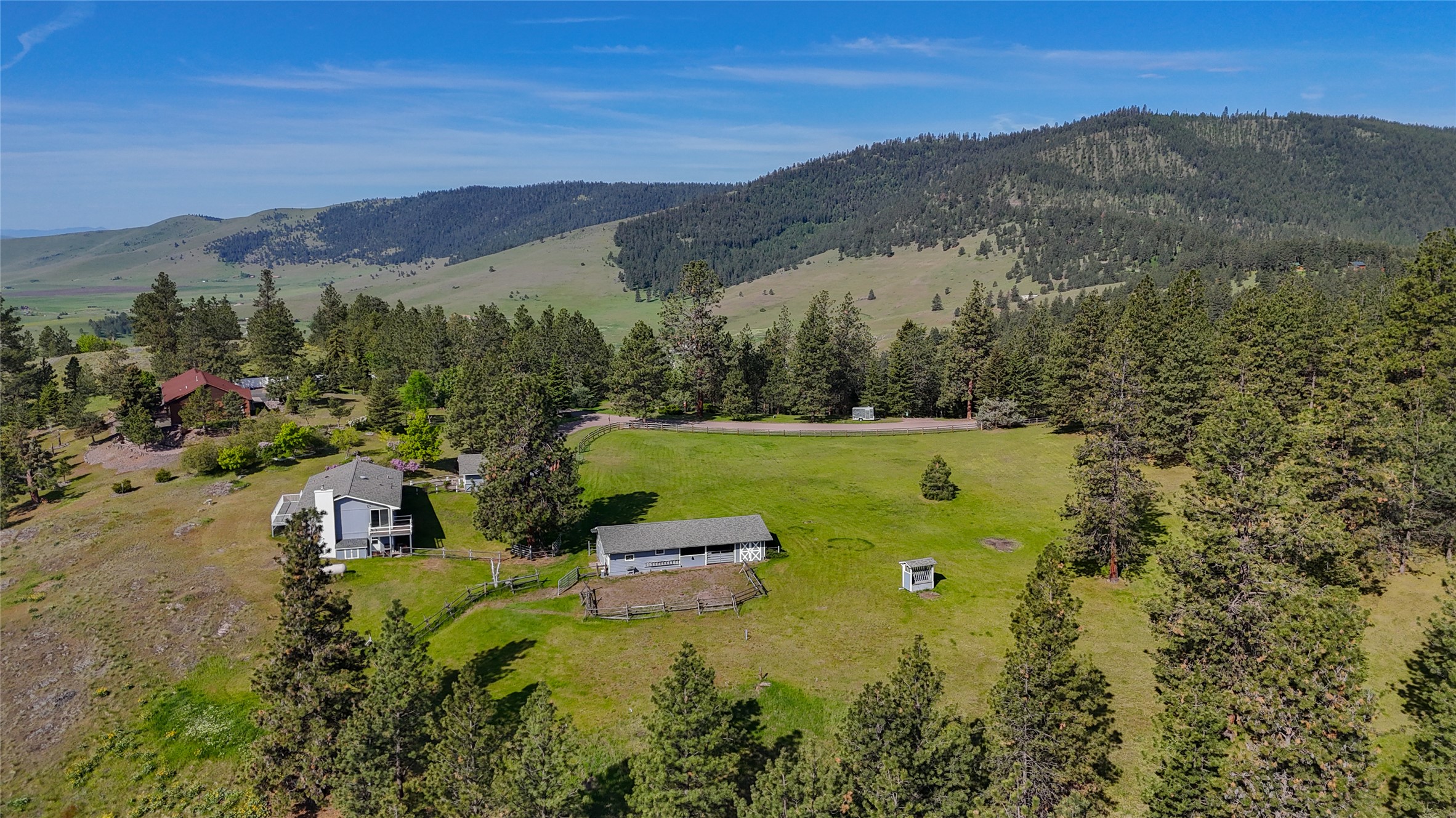32090 Ridge View Circle Property Photo 3