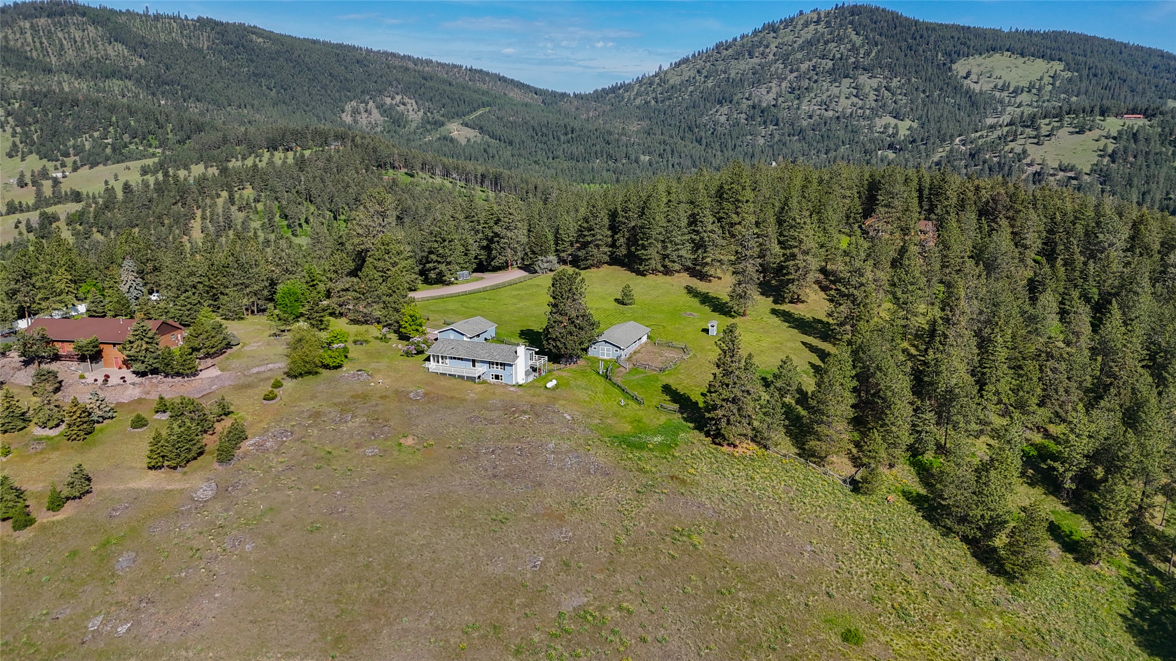 32090 Ridge View Circle Property Photo 4