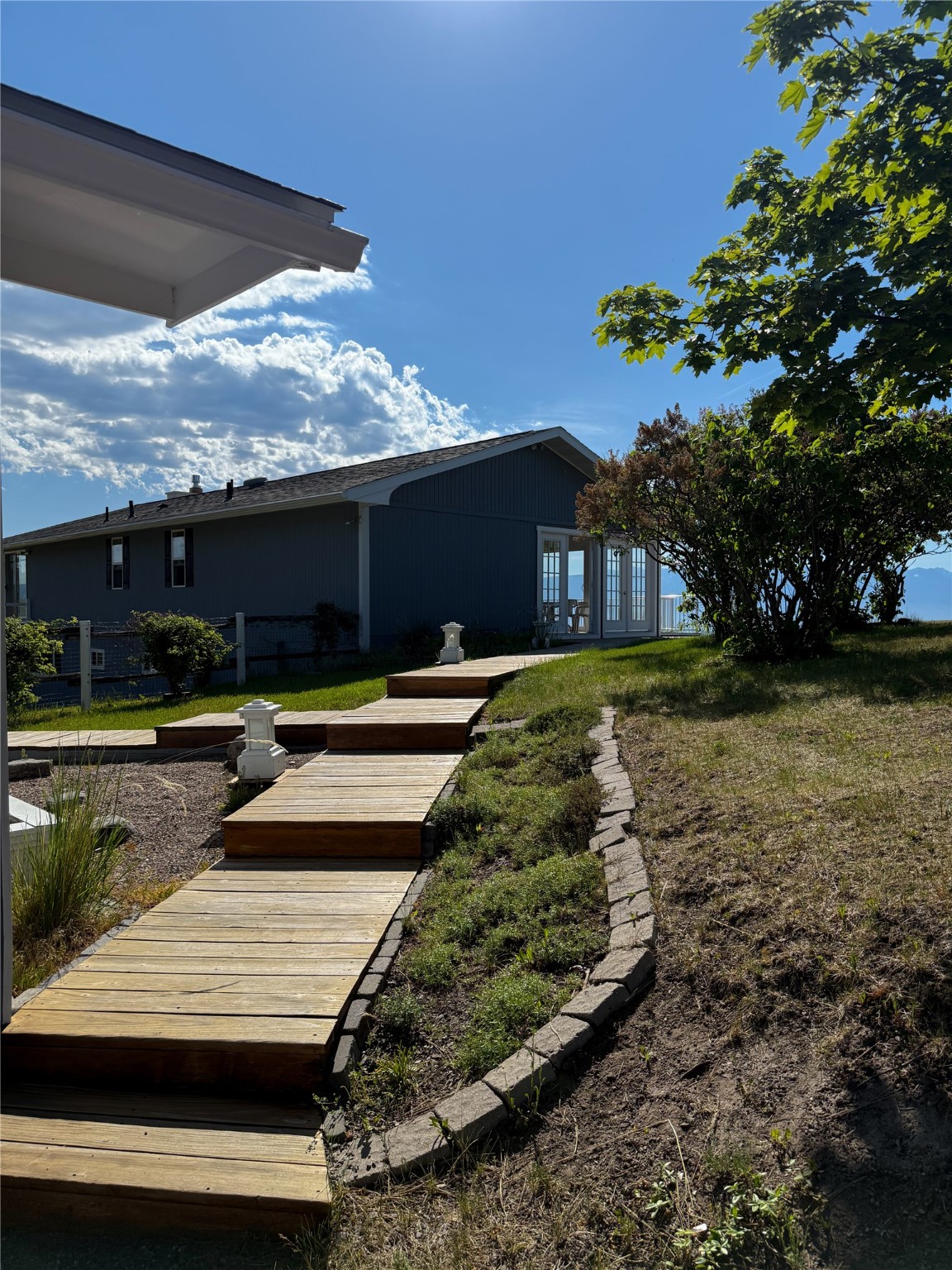 32090 Ridge View Circle Property Photo 6