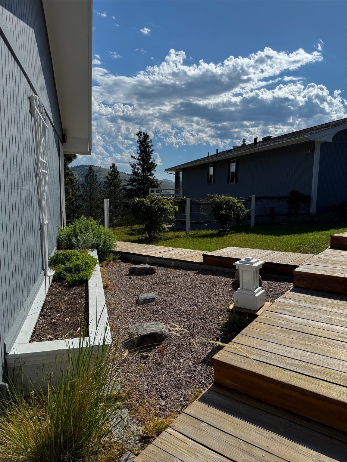 32090 Ridge View Circle Property Photo 7
