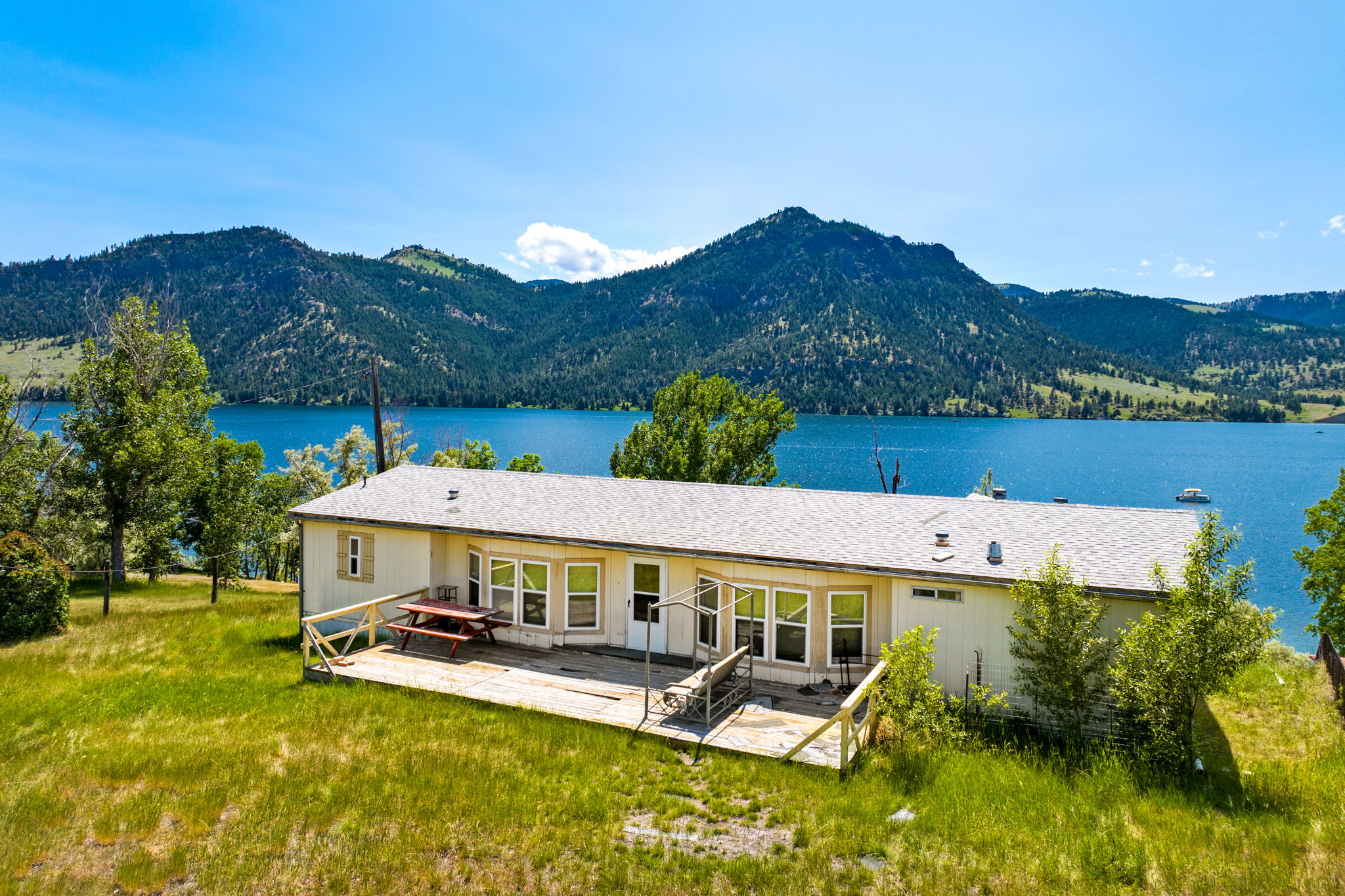 1872 Beartooth Road Property Photo 1