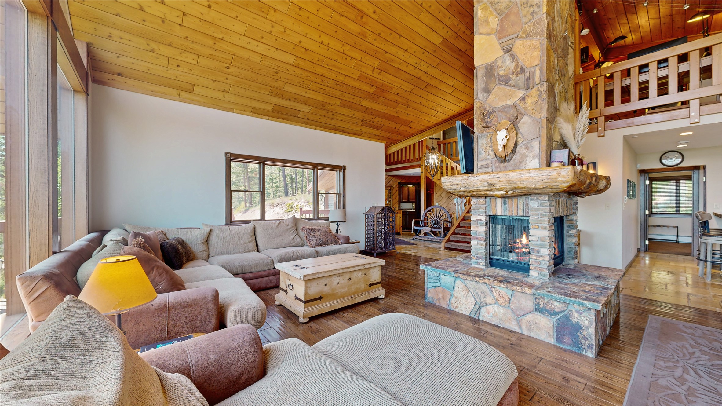 17743 Lake Forest Drive Property Photo 11