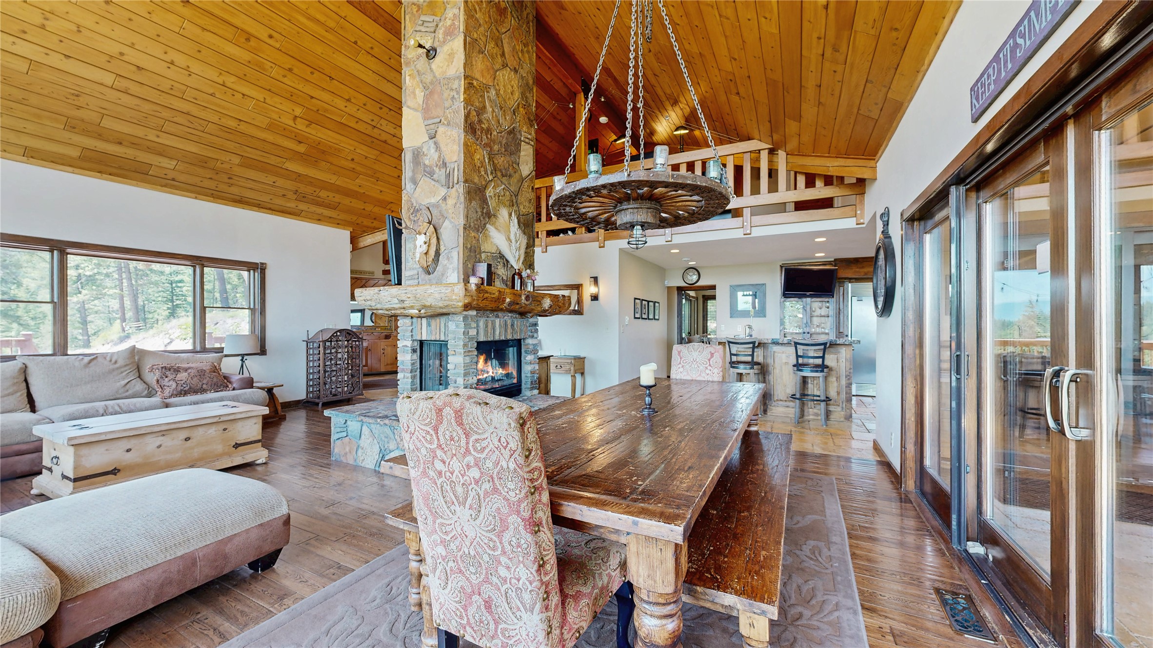 17743 Lake Forest Drive Property Photo 13