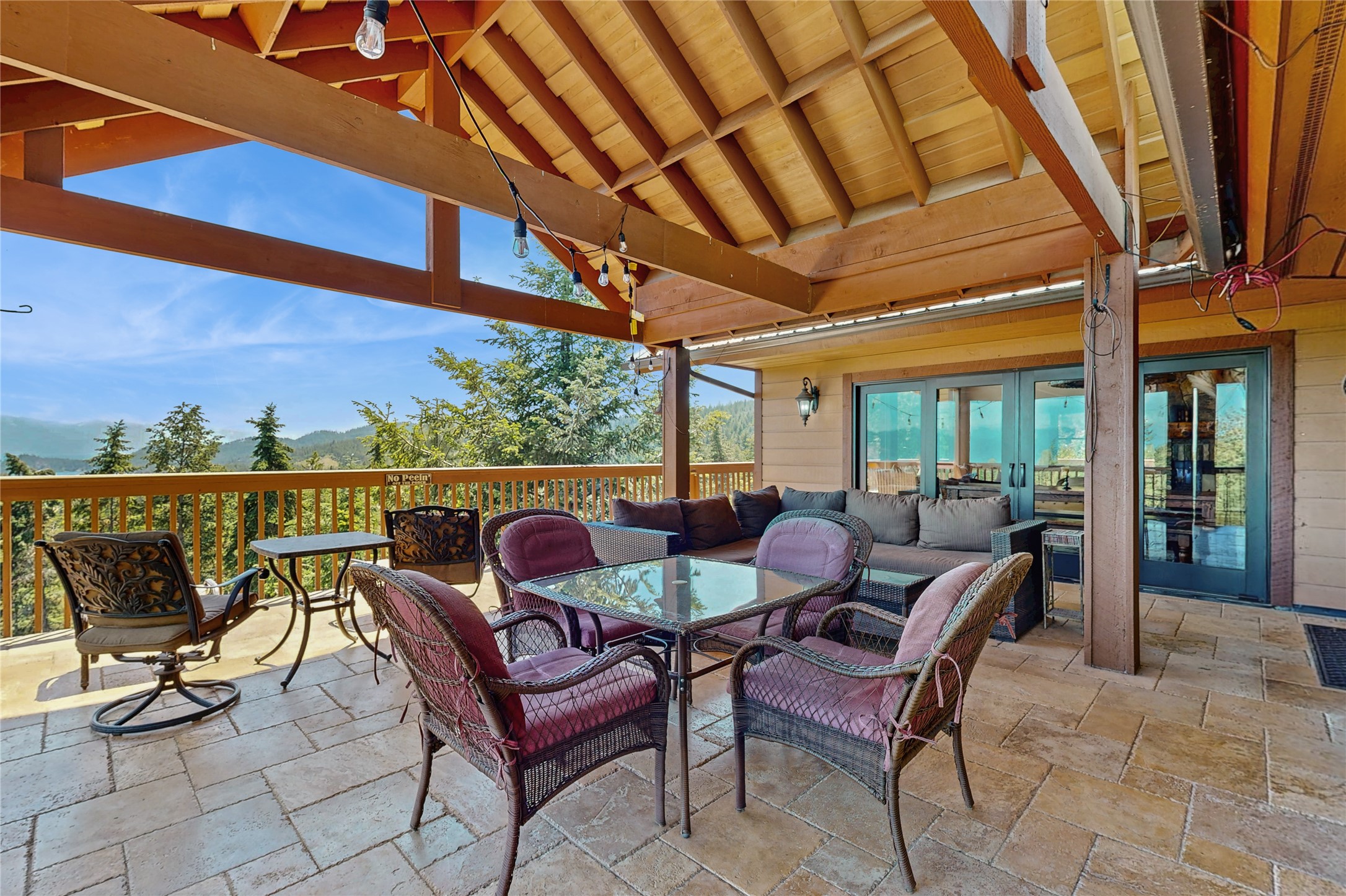 17743 Lake Forest Drive Property Photo 18