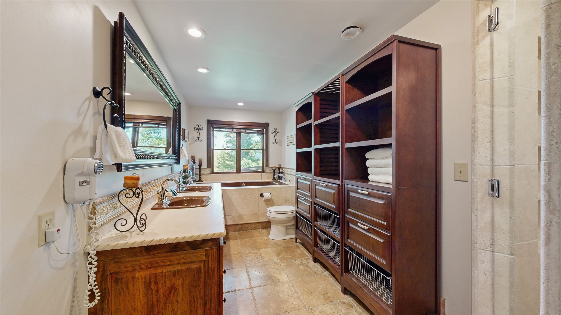 17743 Lake Forest Drive Property Photo 28