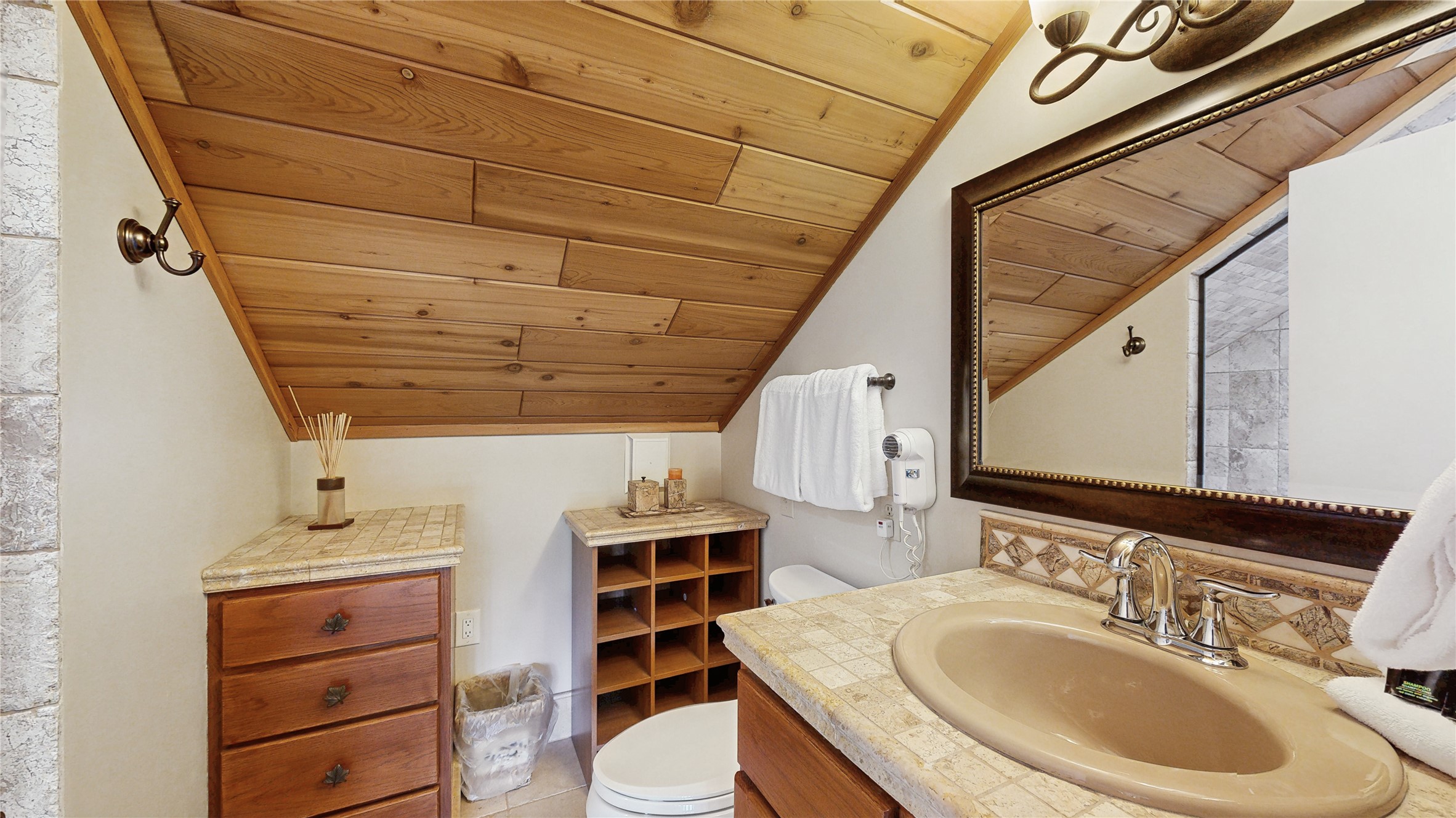 17743 Lake Forest Drive Property Photo 48