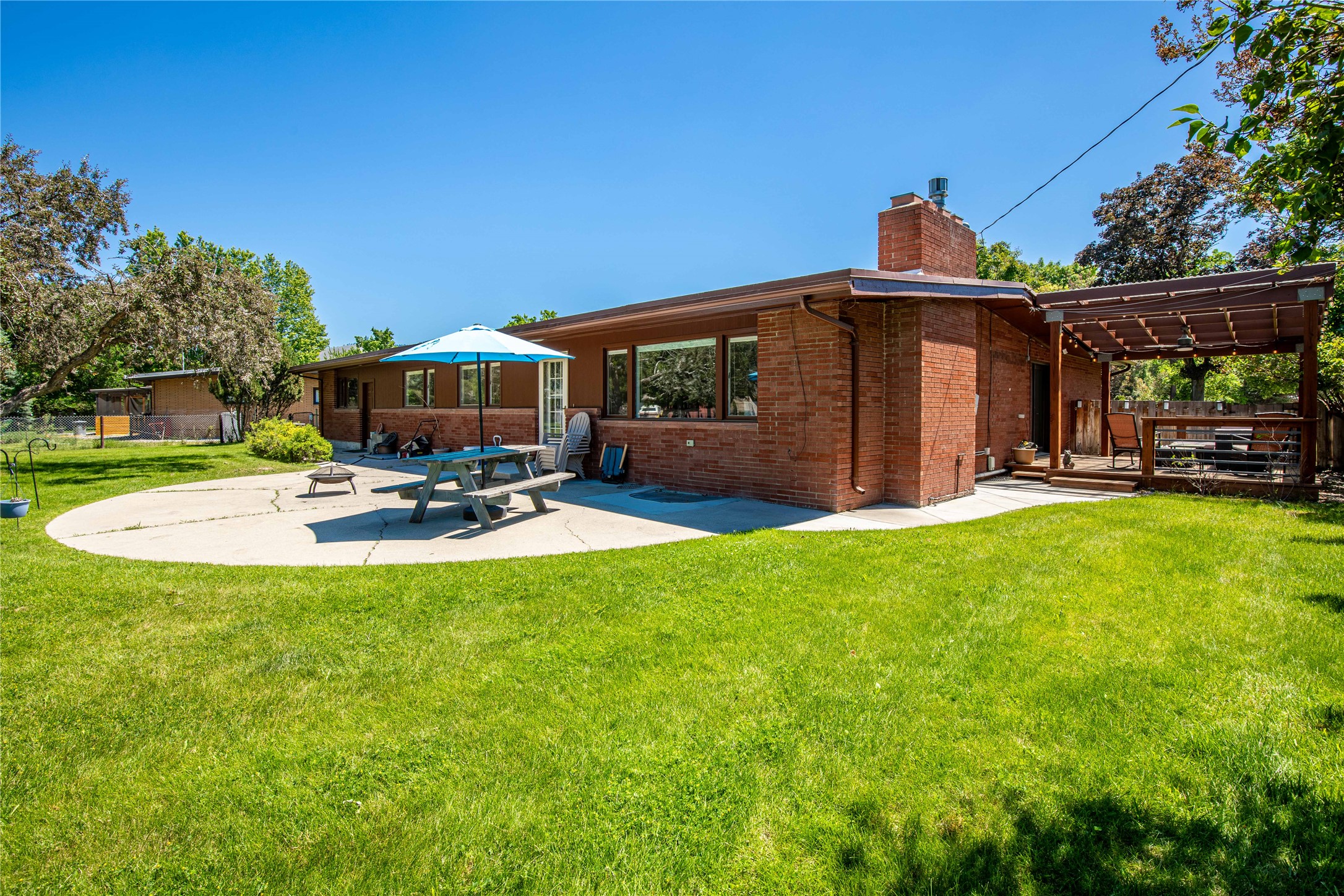 2320 Cloverdale Drive Property Photo 25