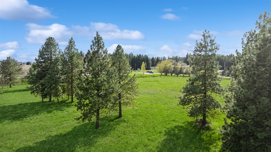 1947 9th Street W Property Photo 9