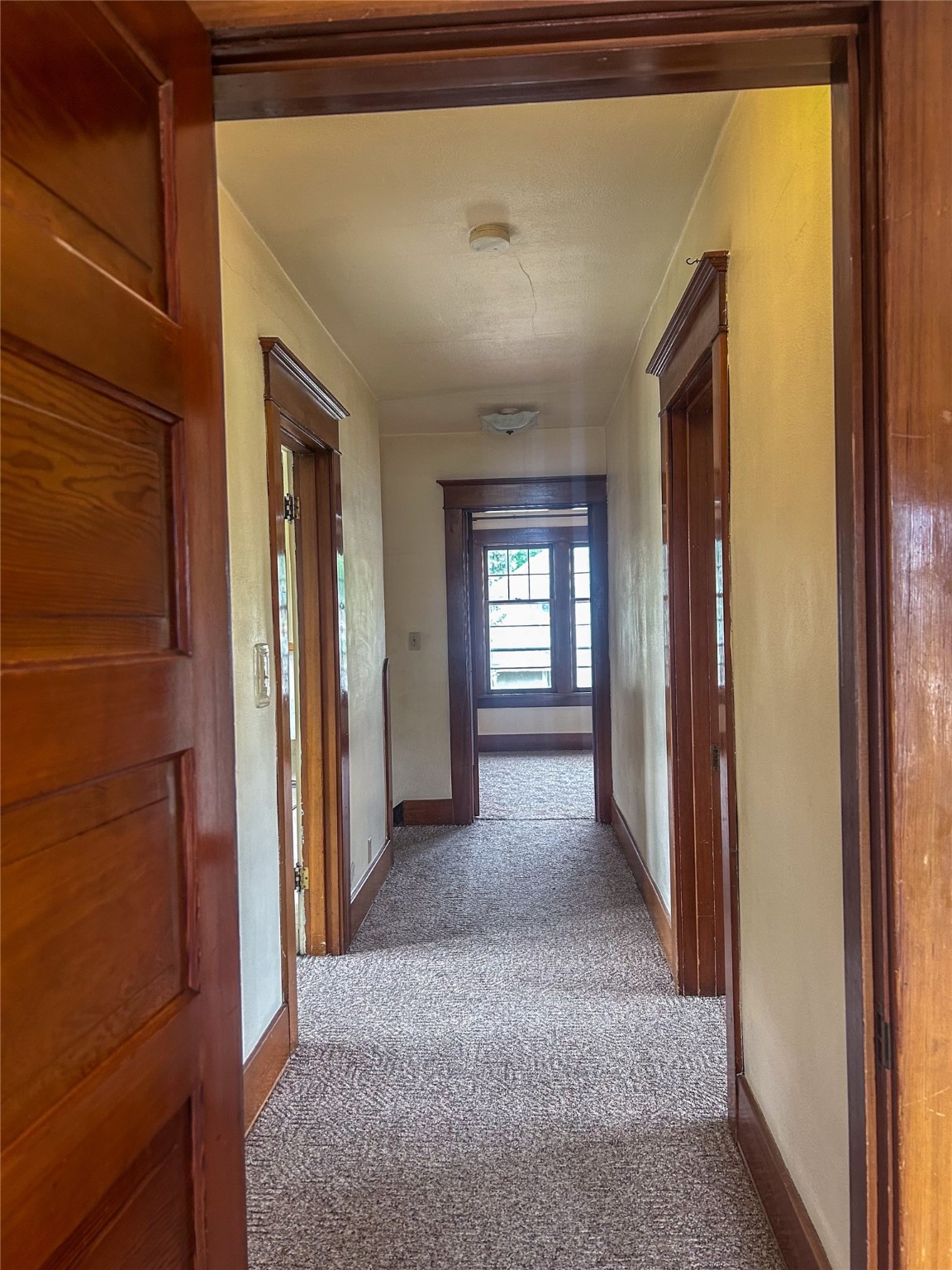 412 1st Avenue E Property Photo 9