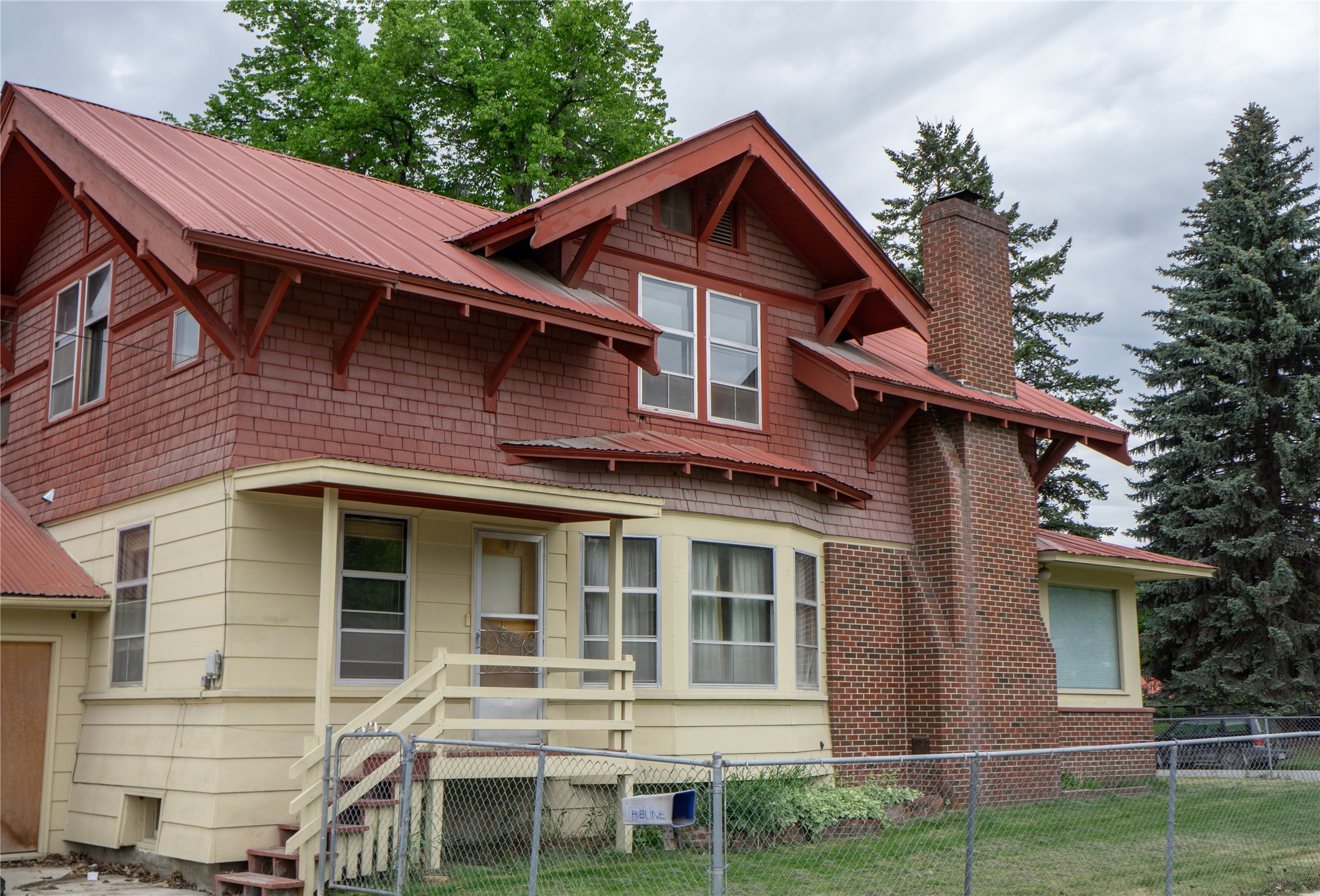 412 1st Avenue E Property Photo 16