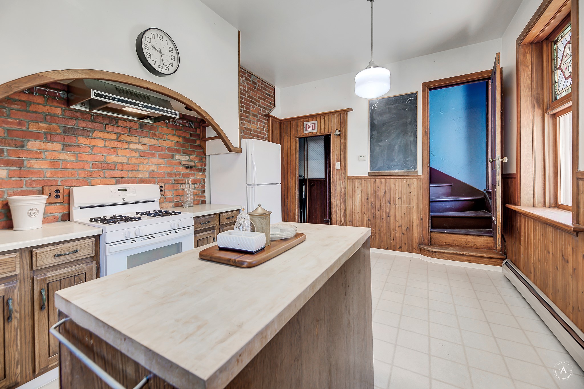 860 Hiawatha Street Property Photo 17
