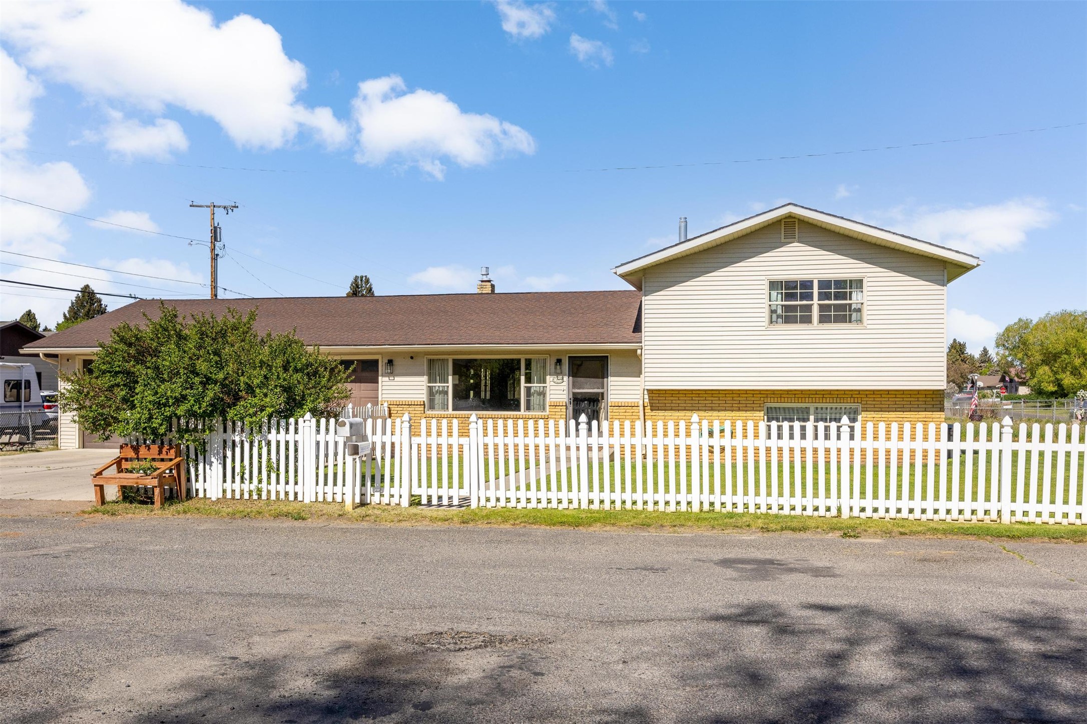 3301 Albany Avenue Property Photo 1