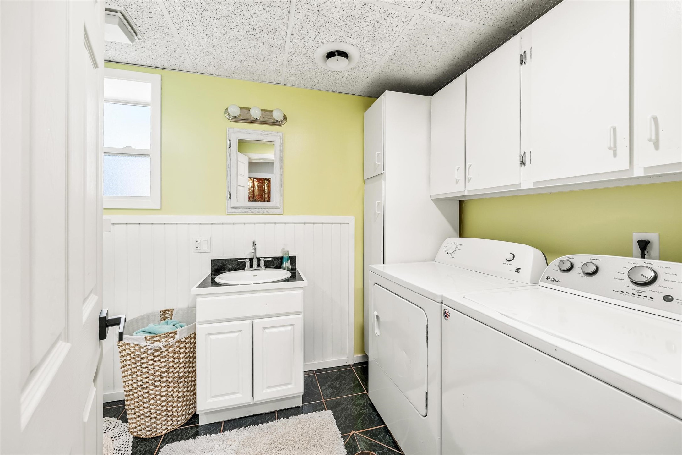 3301 Albany Avenue Property Photo 24