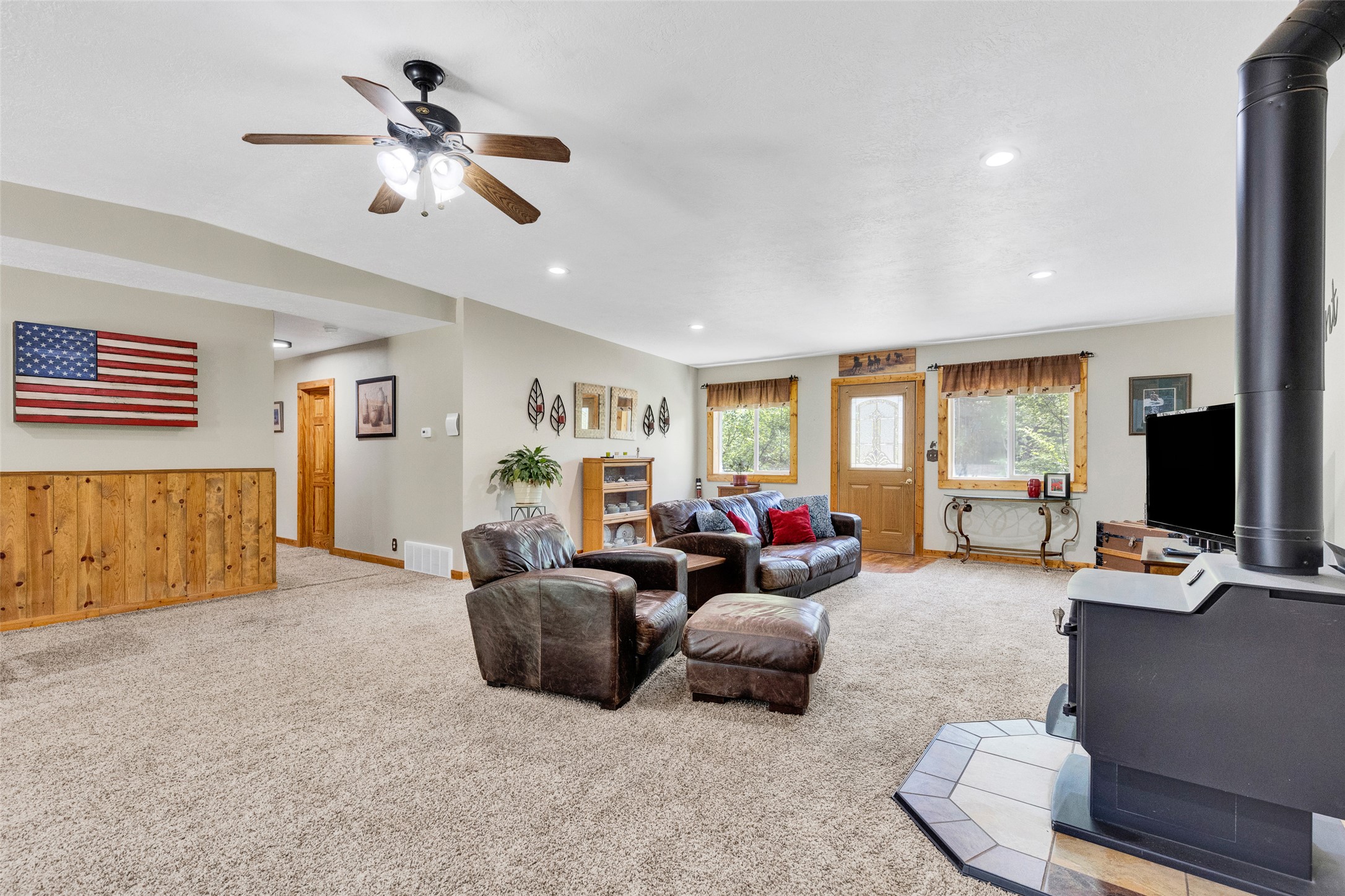1567 Ward Mountain Lane Property Photo 11