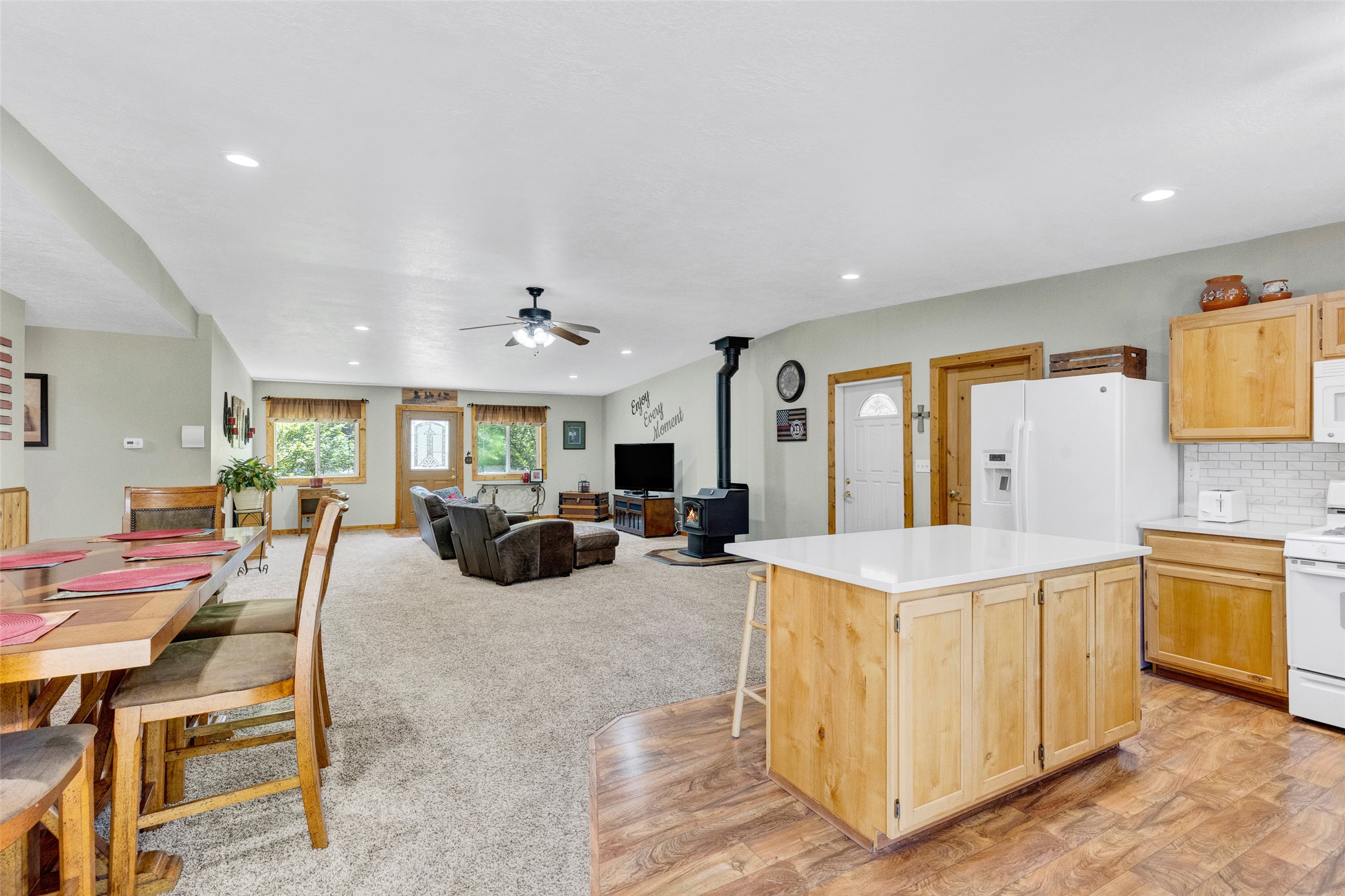1567 Ward Mountain Lane Property Photo 14