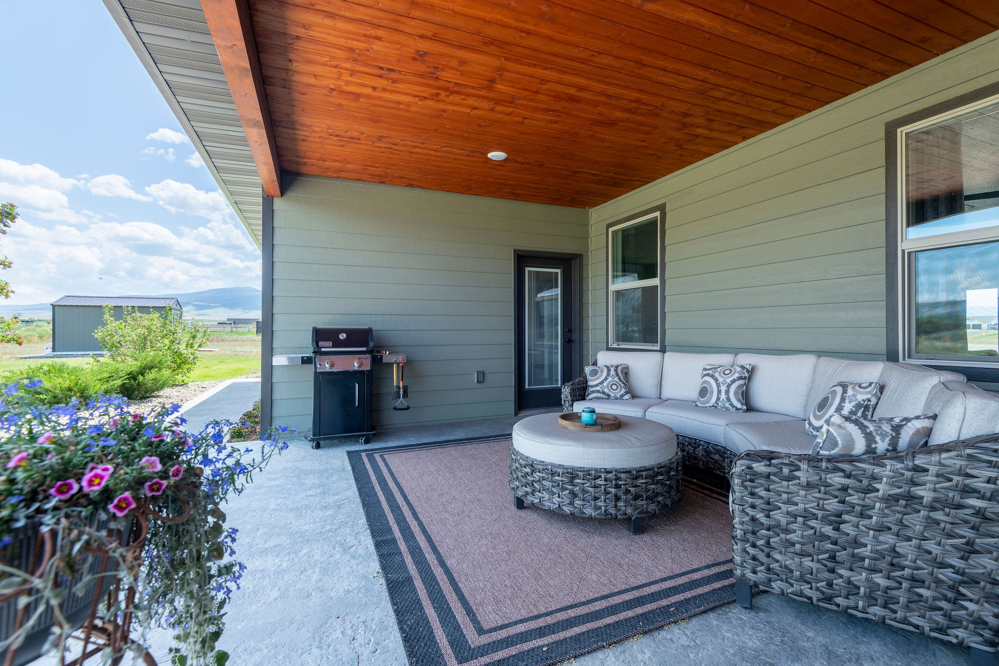 2110 Spring Wheat Loop Property Photo 5