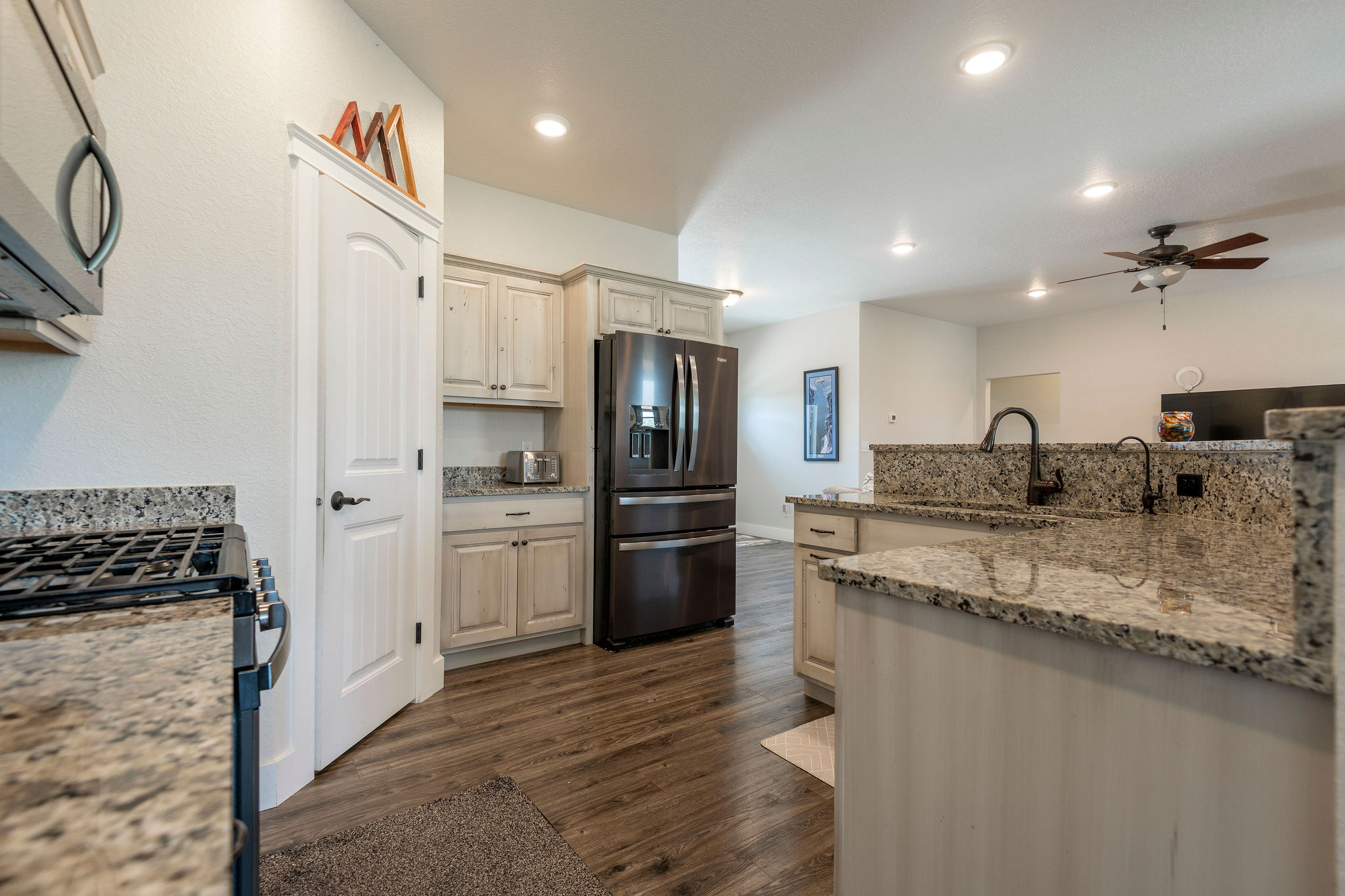 2110 Spring Wheat Loop Property Photo 10