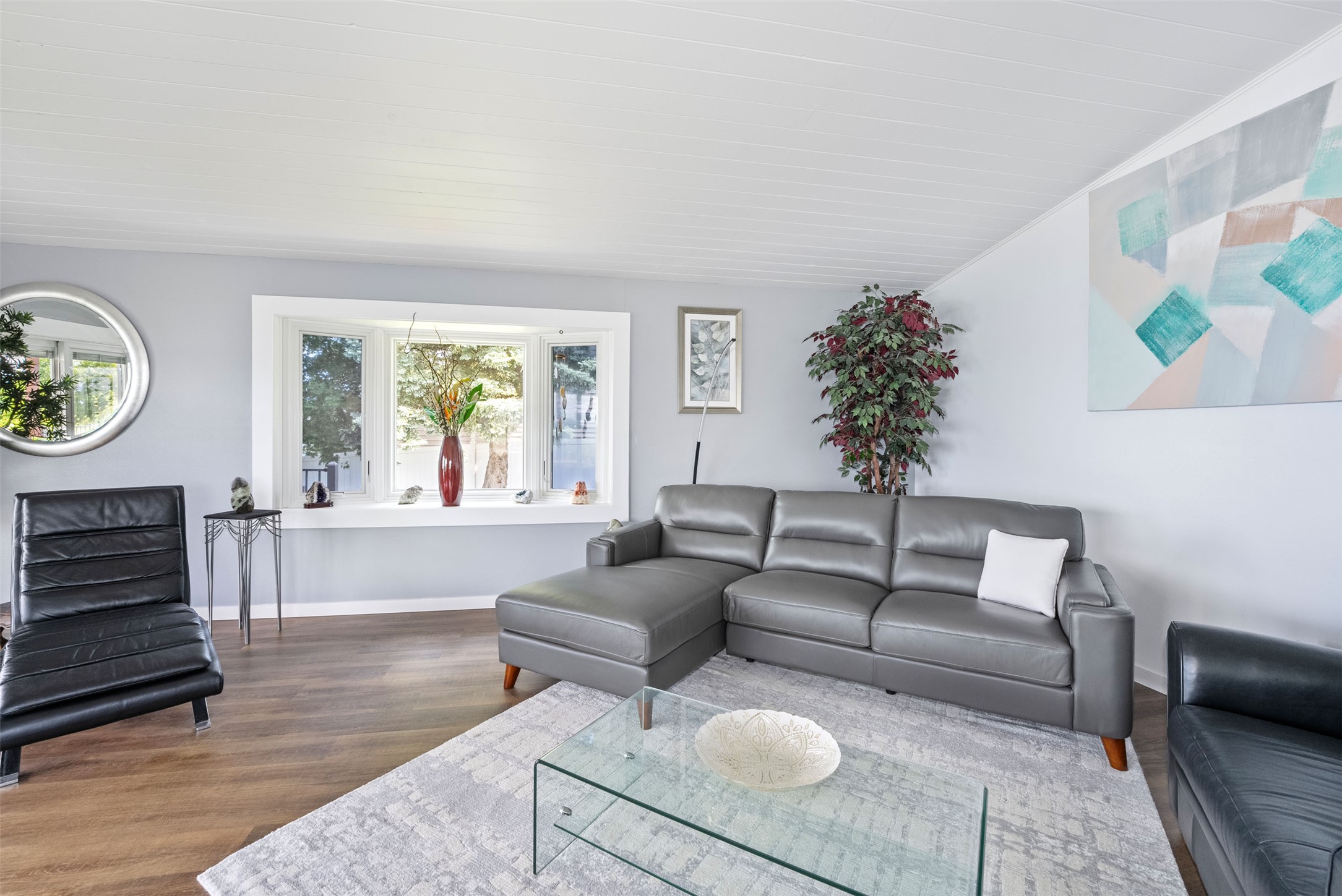 328 Shoreline Drive Property Photo 6