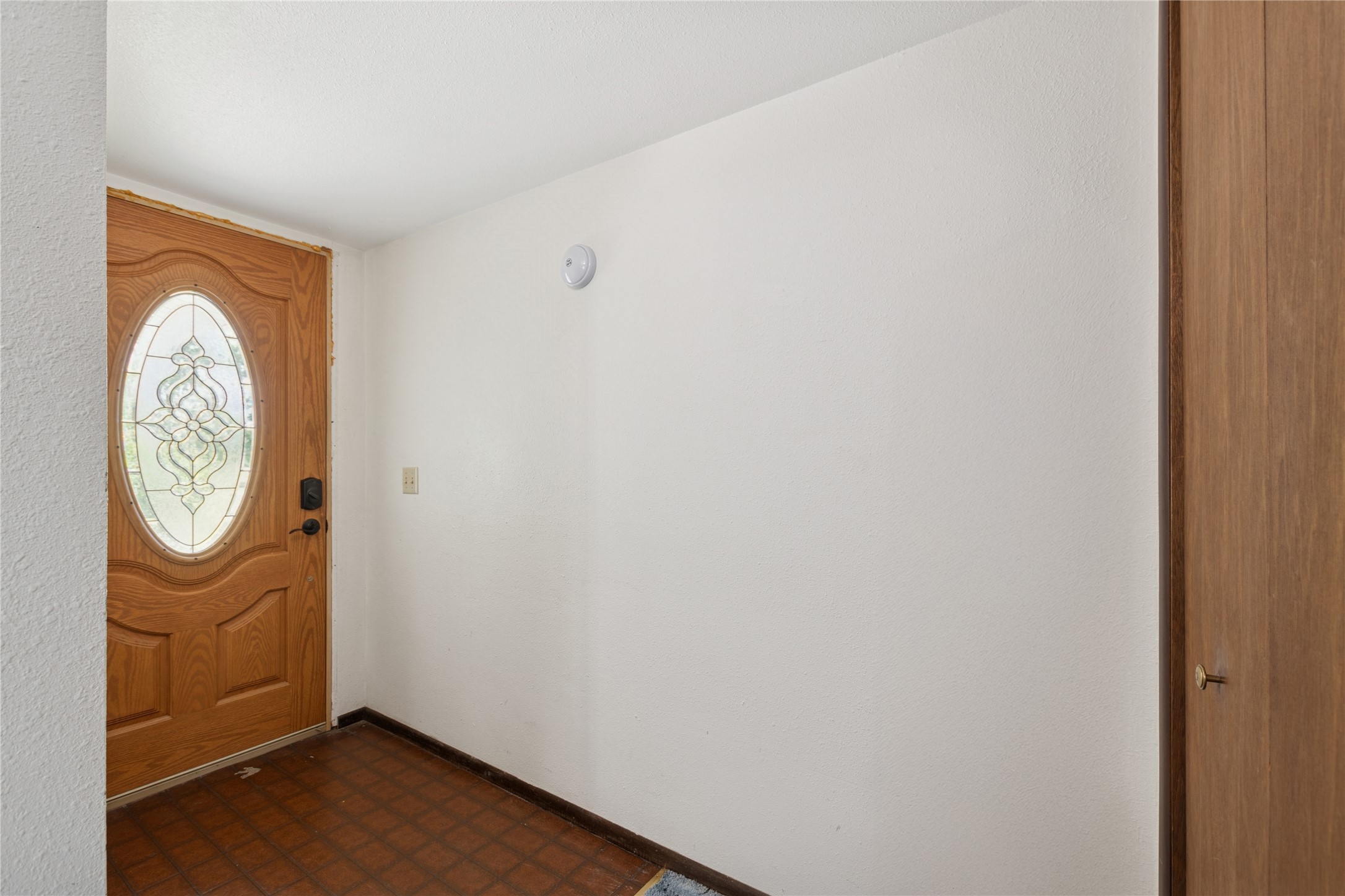 2175 Mission Way N Property Photo 5