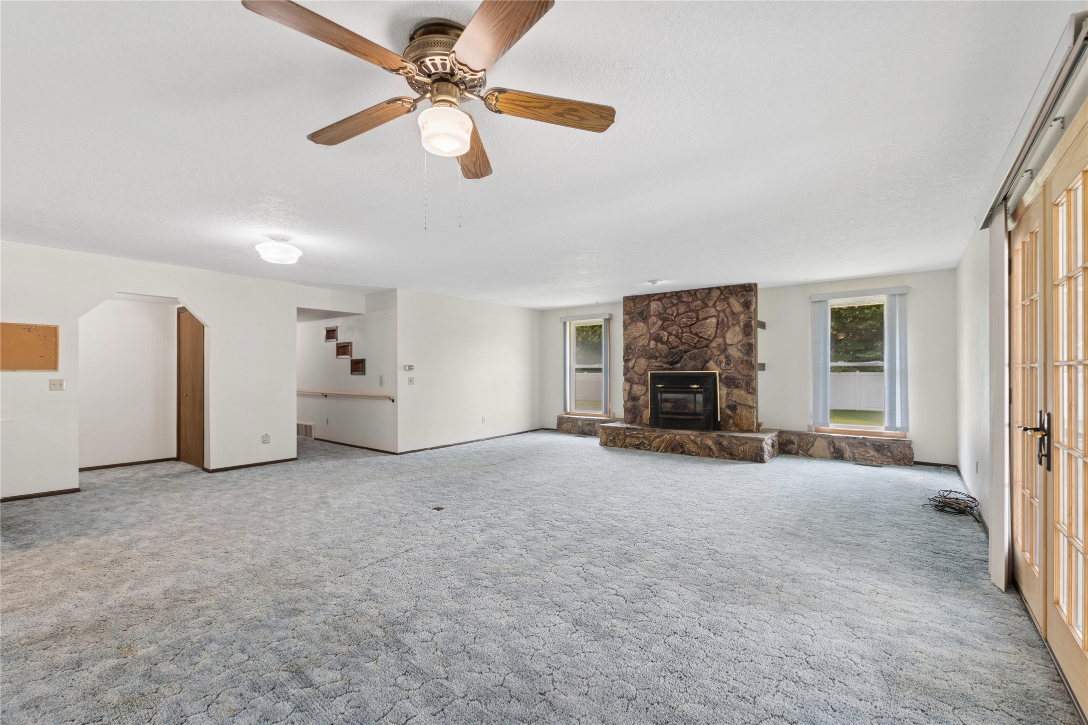 2175 Mission Way N Property Photo 10