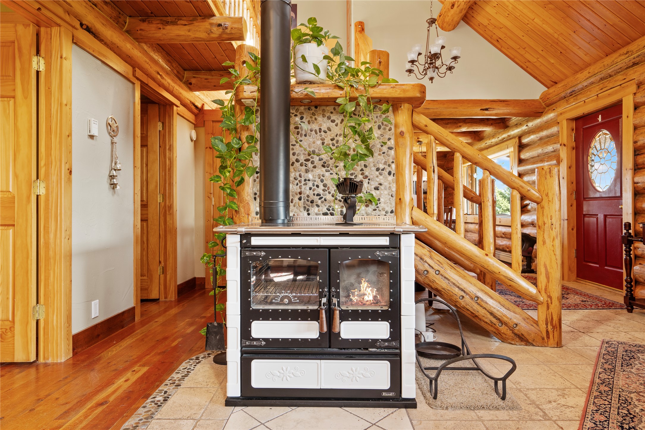 182 Moondance Trail Property Photo 12