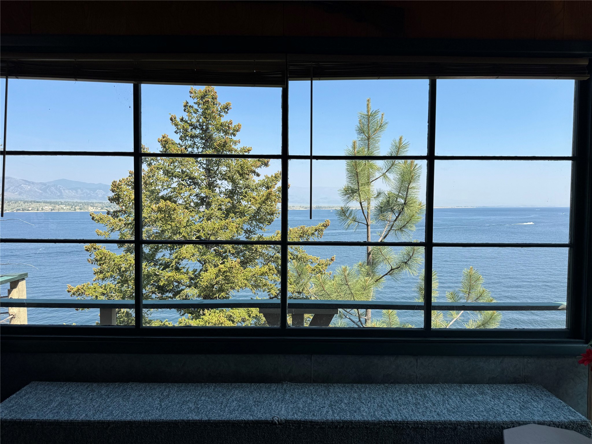 7258 Fadeaway Road Property Photo 6