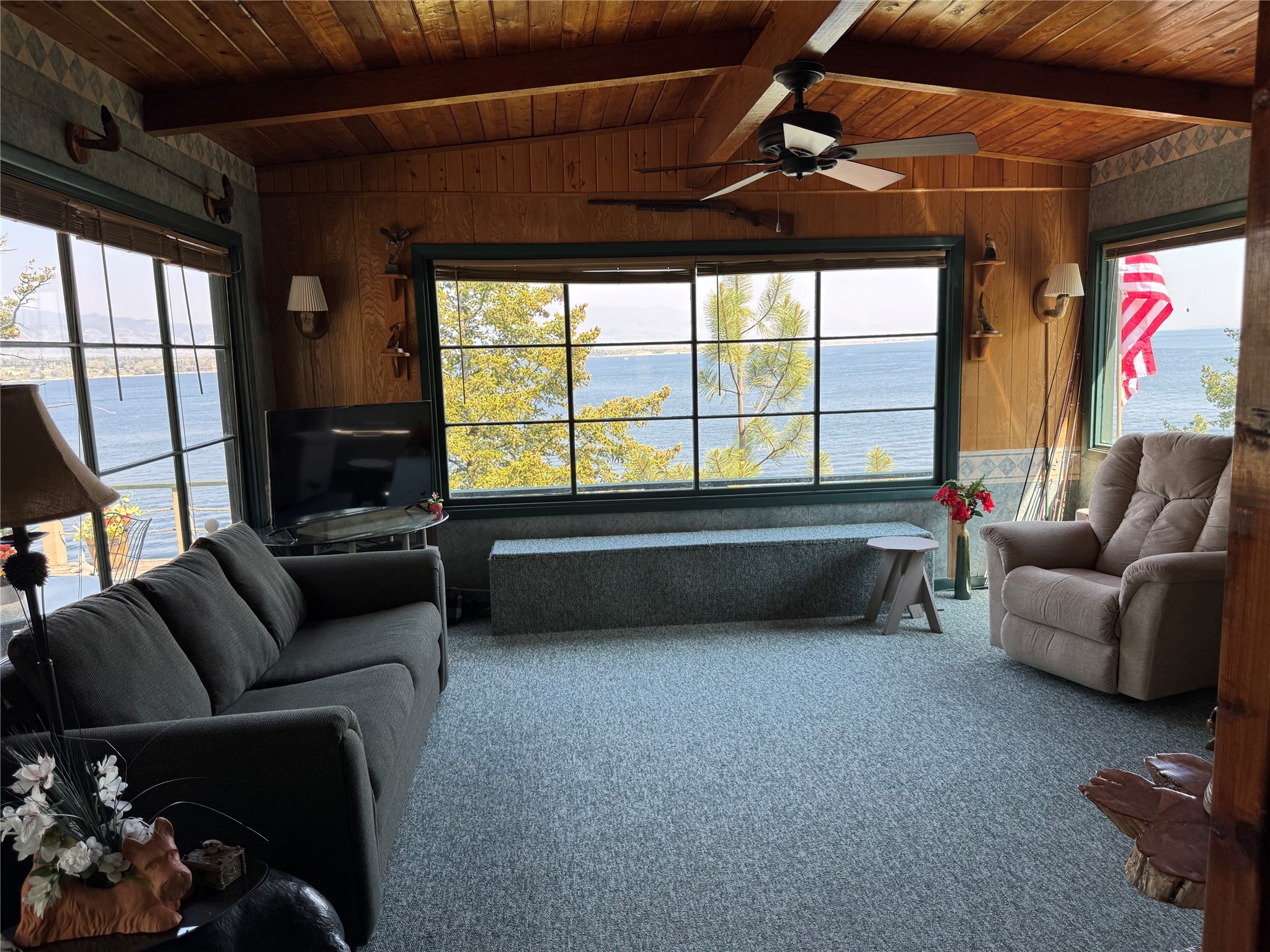 7258 Fadeaway Road Property Photo 11