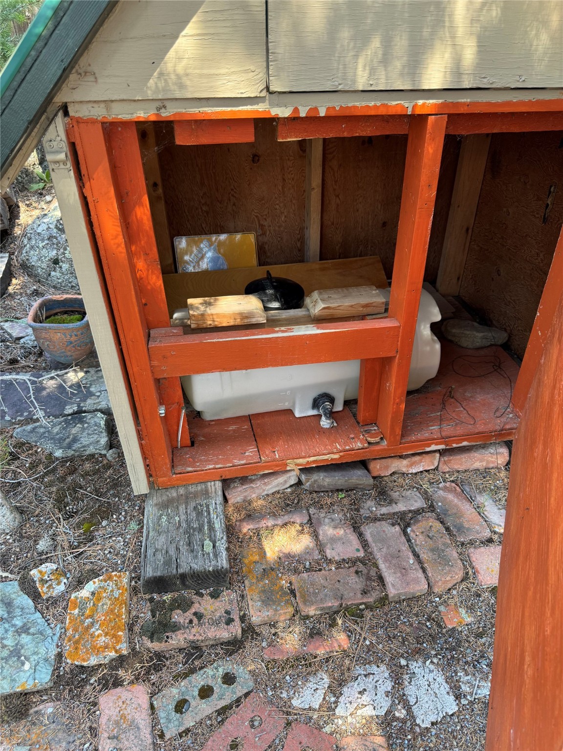 7258 Fadeaway Road Property Photo 18