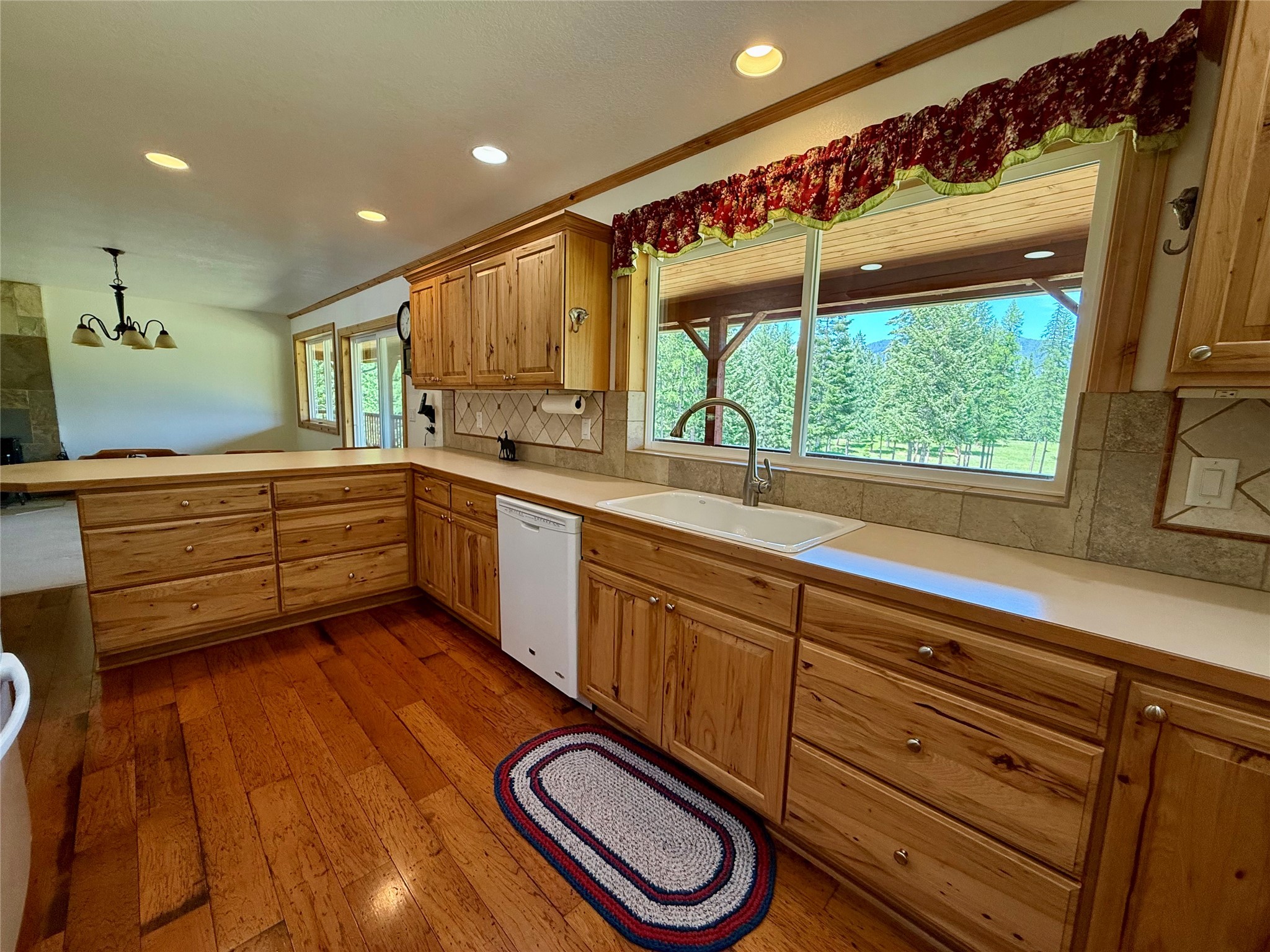 345 S Hill Road Property Photo 23