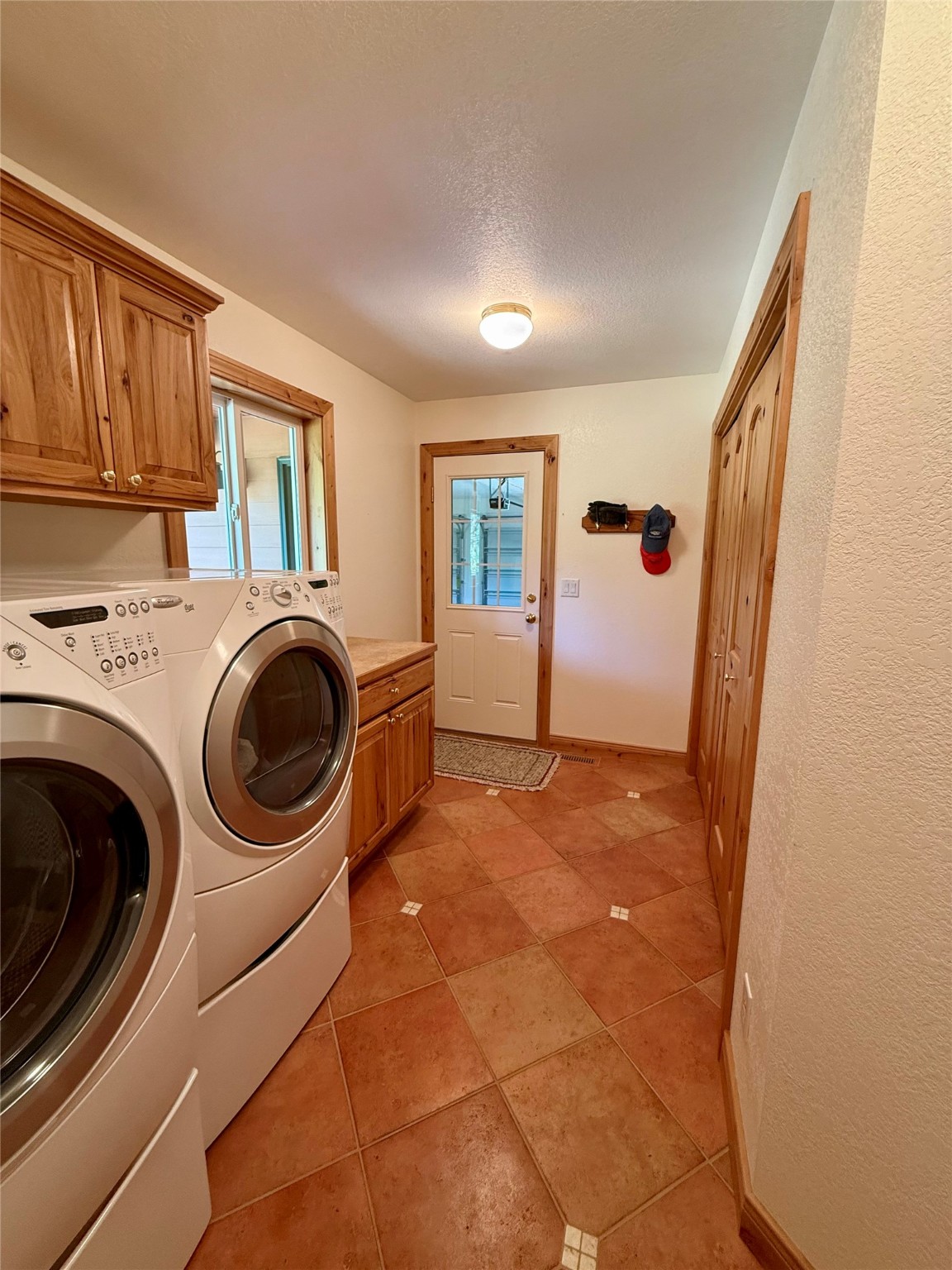 345 S Hill Road Property Photo 35