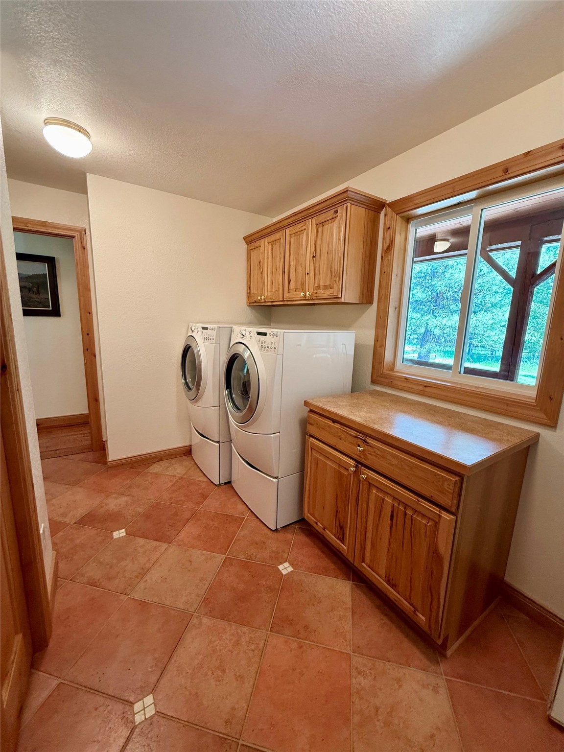 345 S Hill Road Property Photo 36