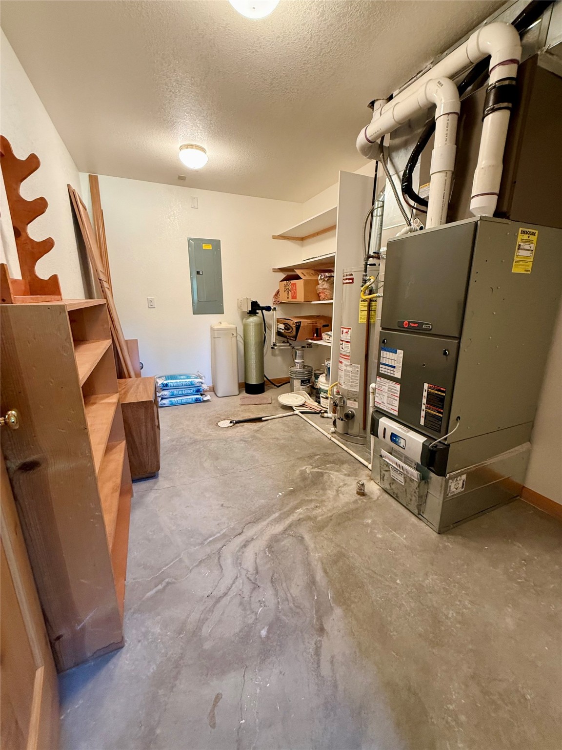 345 S Hill Road Property Photo 46