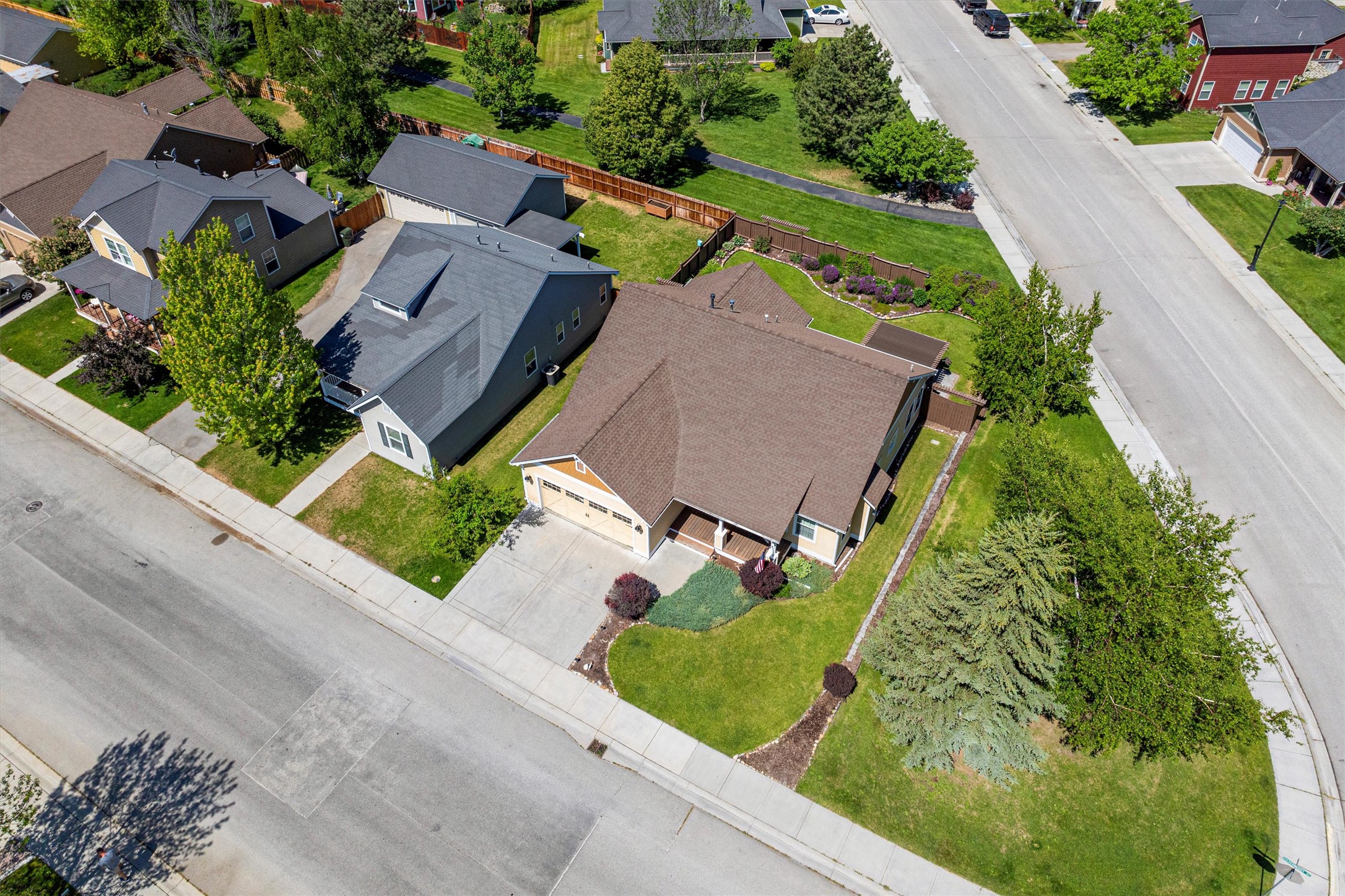 130 Silverberry Street Property Photo 7