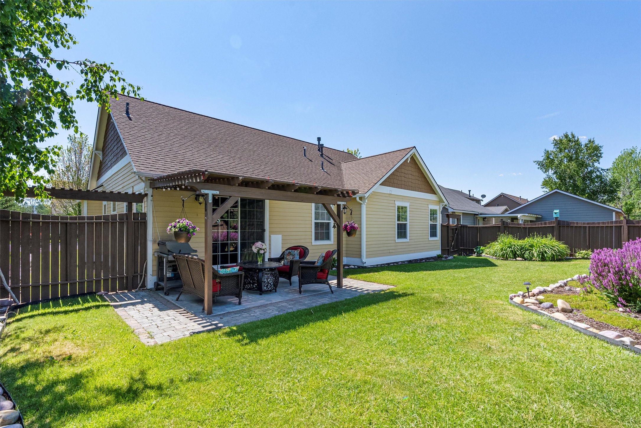 130 Silverberry Street Property Photo 38