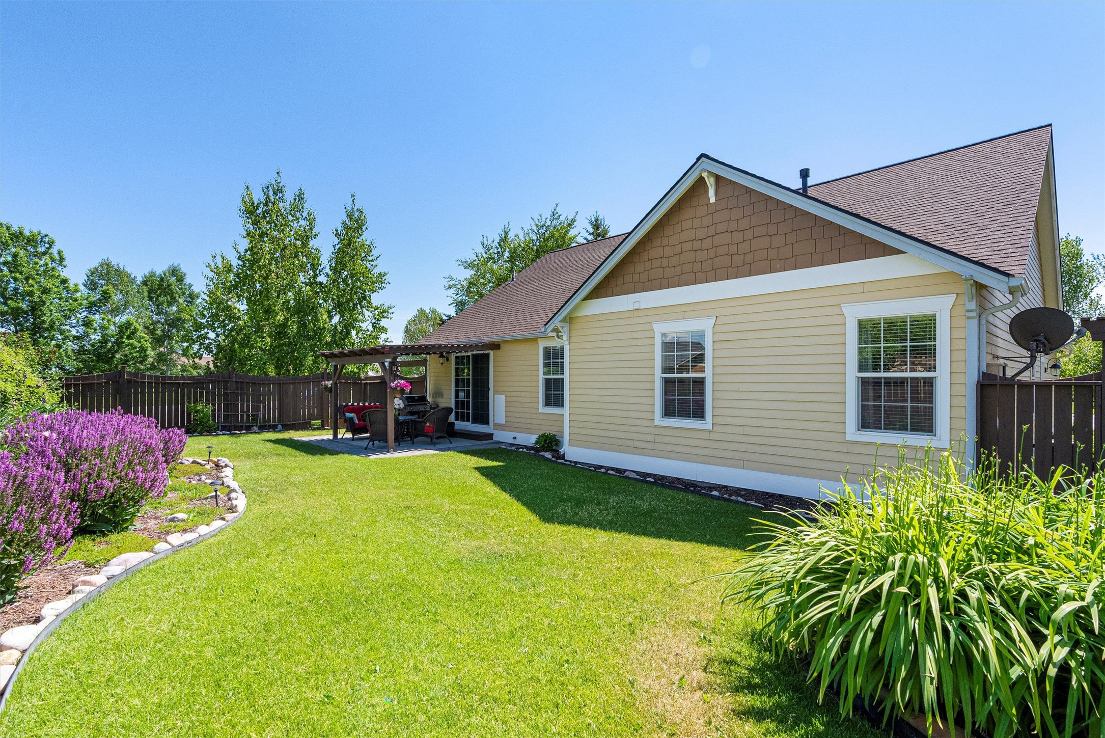 130 Silverberry Street Property Photo 39