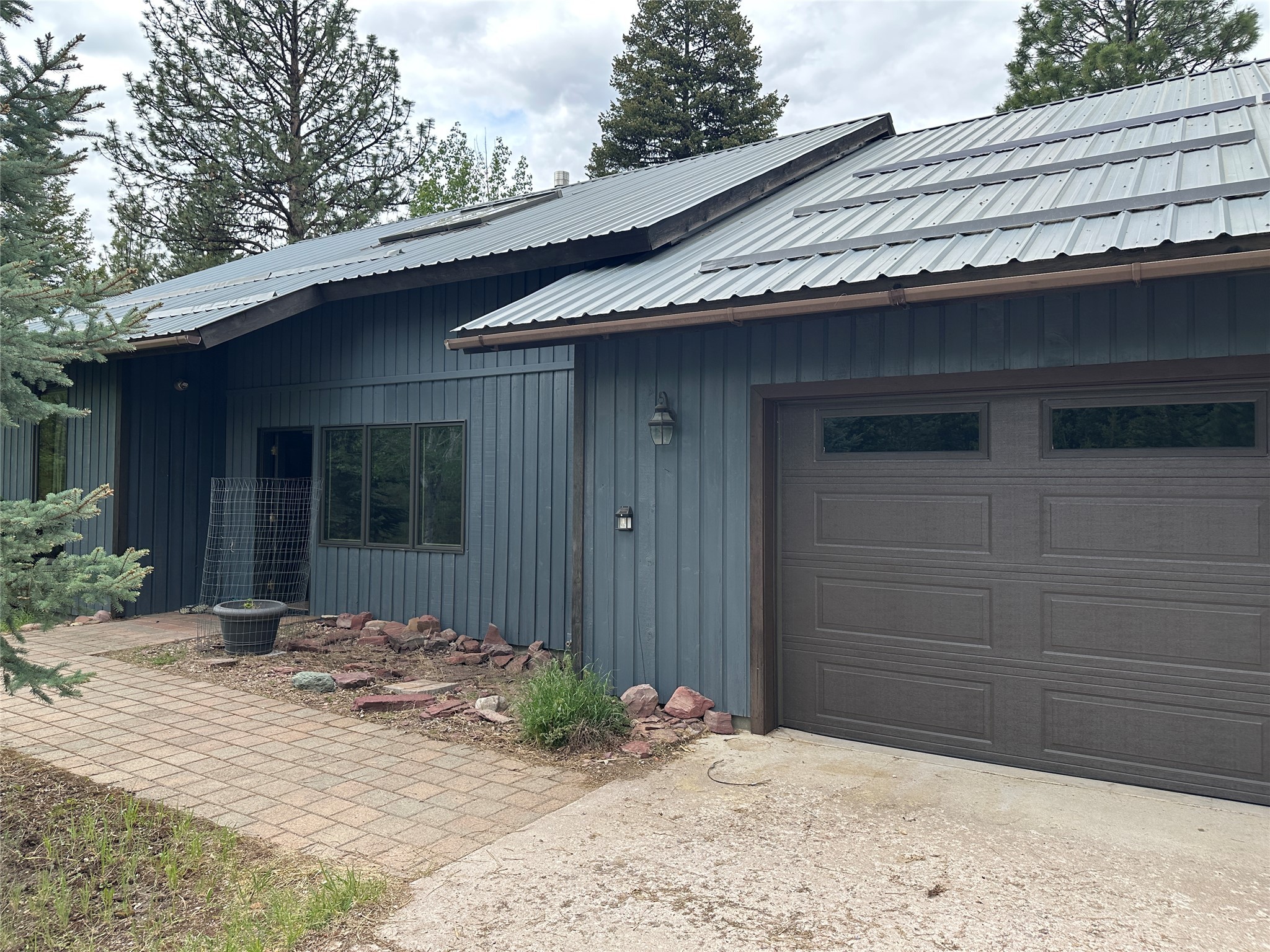 1148 Double Arrow Road Property Photo 1