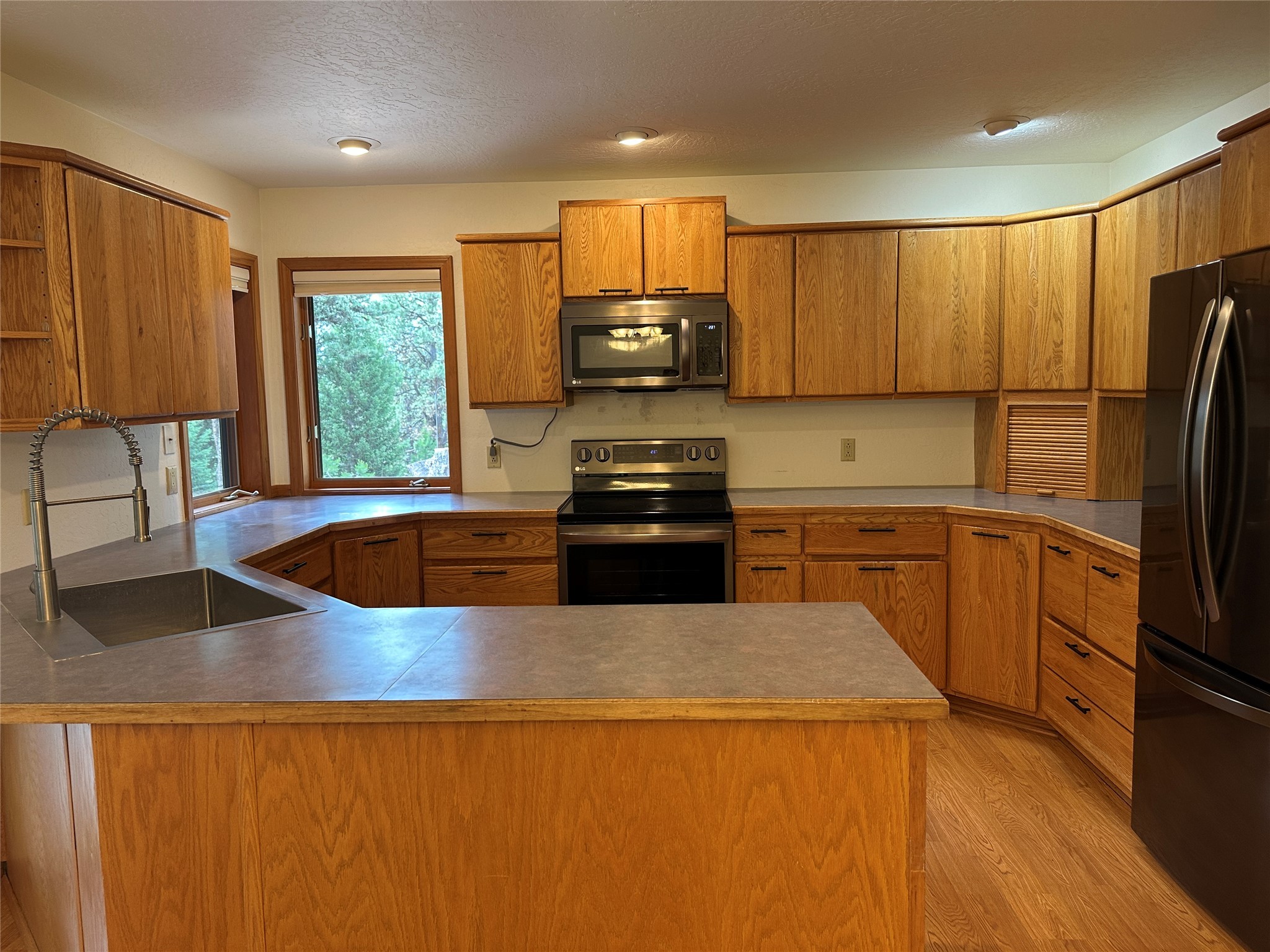 1148 Double Arrow Road Property Photo 9