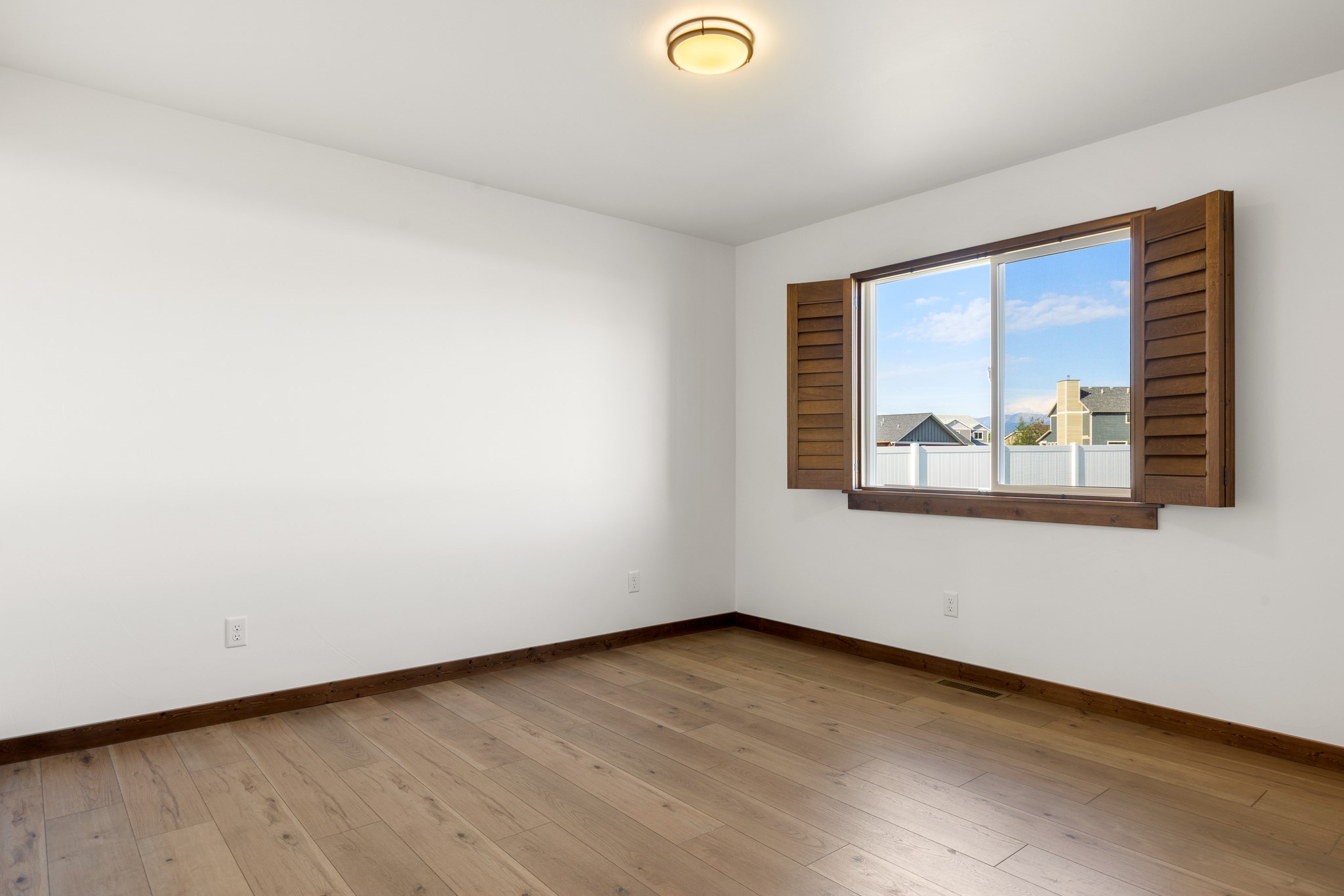 915 Stewart Loop Property Photo 31