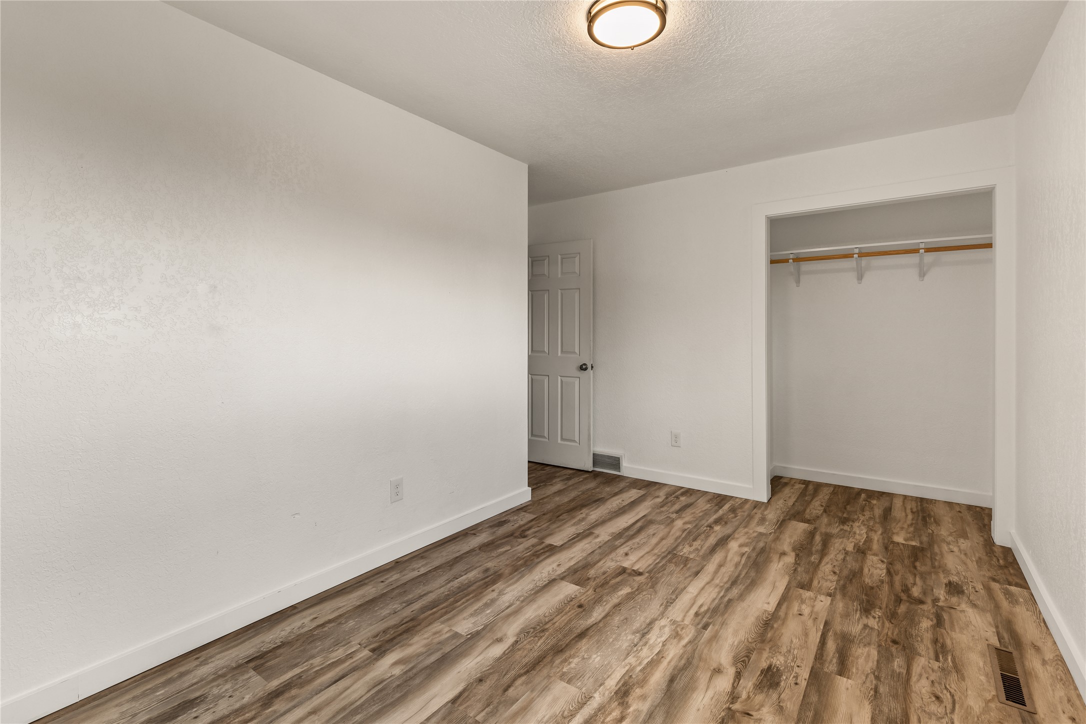 2424 55th Street Property Photo 39