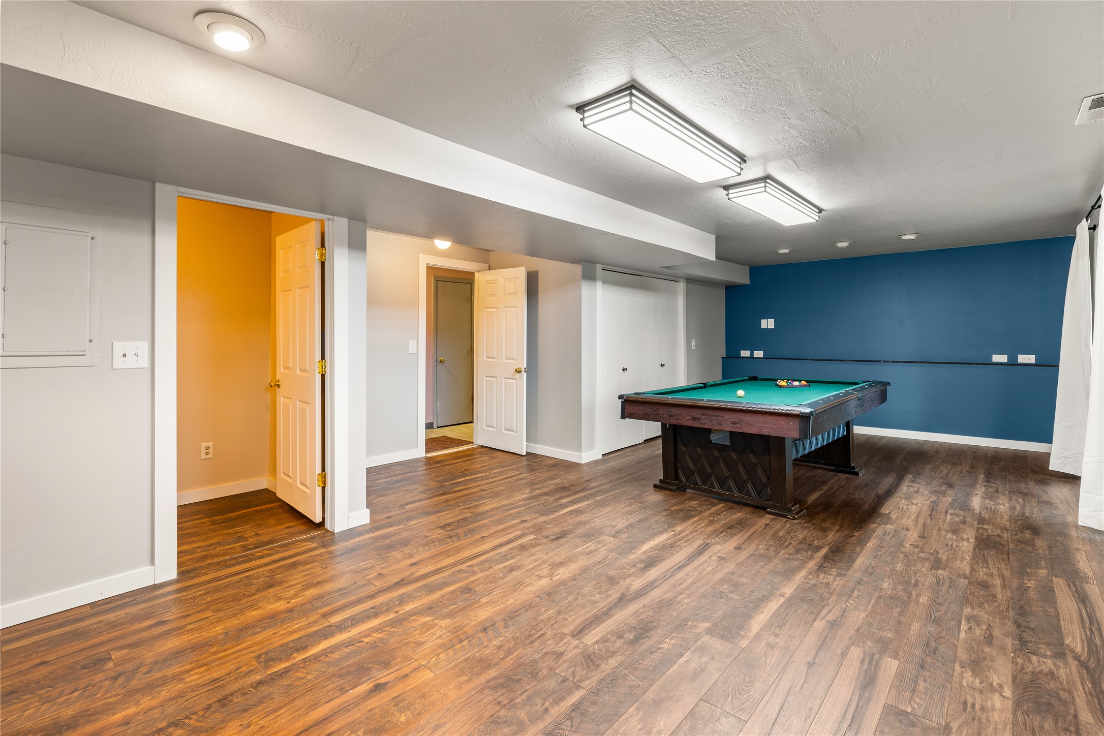 2424 55th Street Property Photo 52